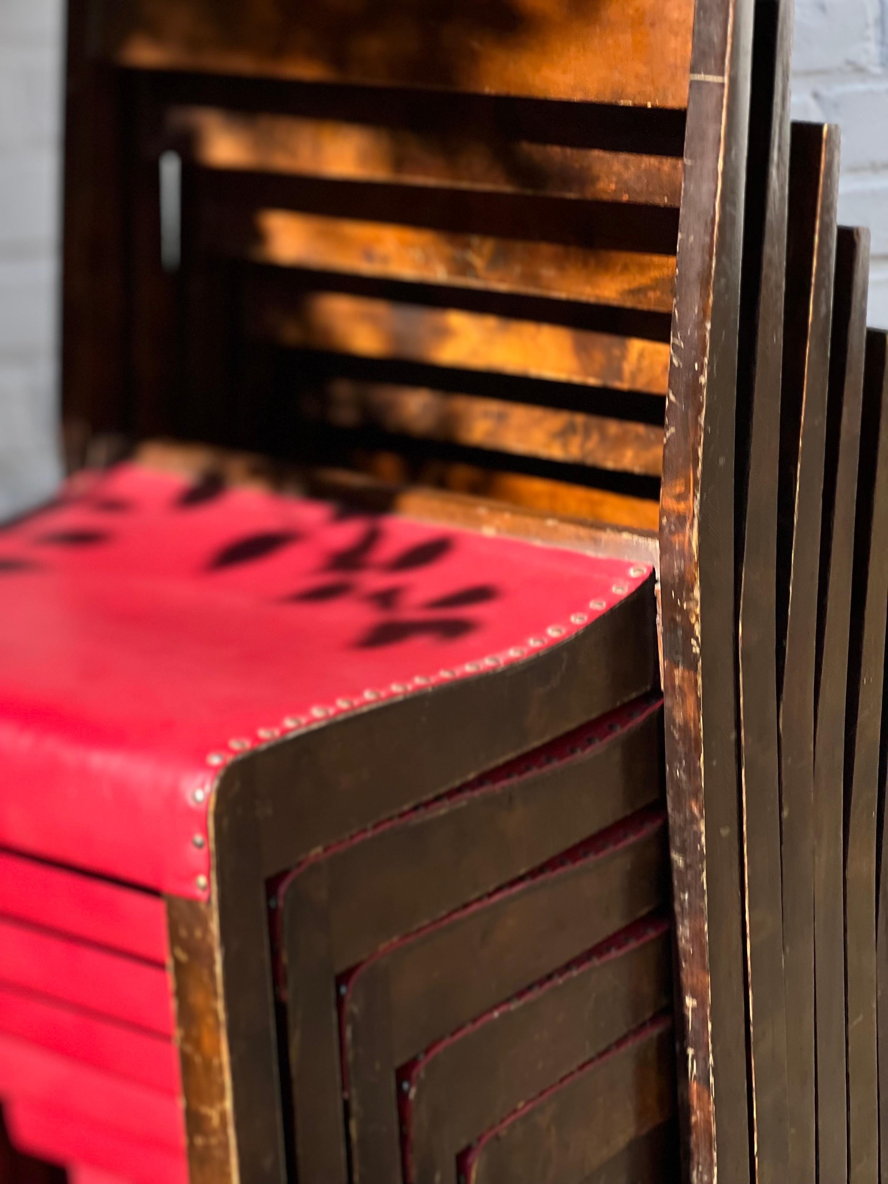 Sven Markelius chaises empilables modernistes rouge et brown foncé 1931 rare ensemble de 10 7