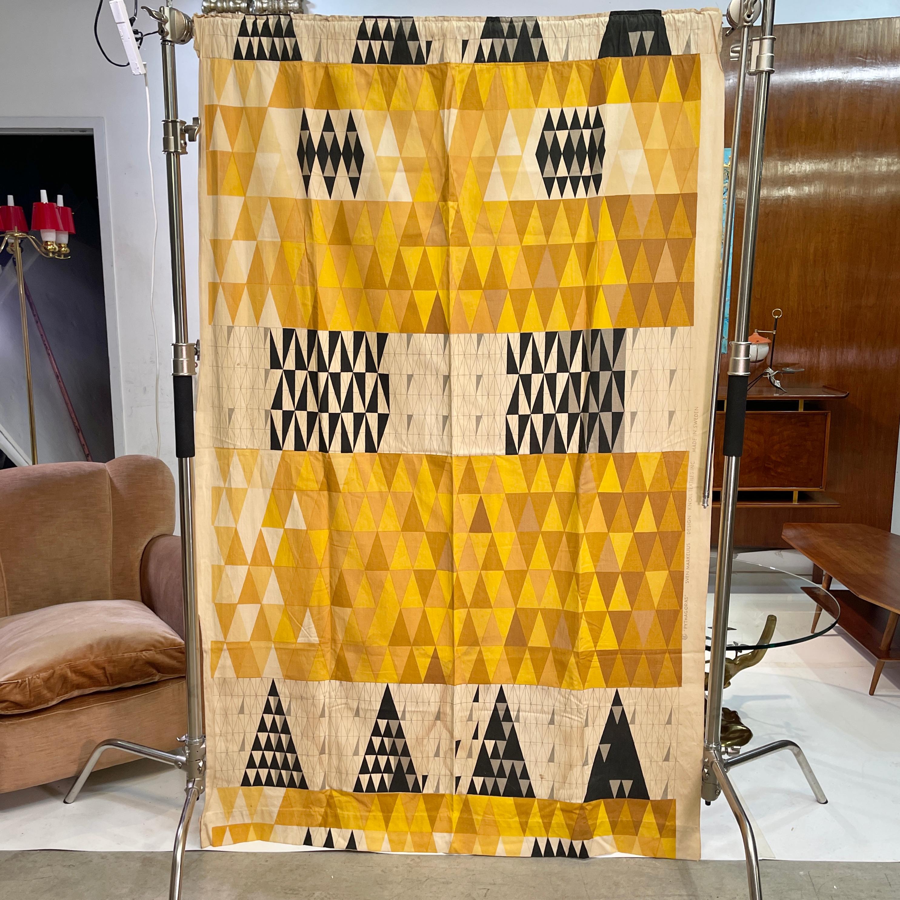 Suédois Panneau de draperie « Pythagoras » de Sven Markelius pour Knoll Textiles en vente