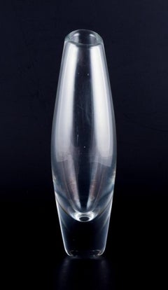 Sven Palmquist for Orrefors, Sweden. Tall and slim art glass vase in clear glass