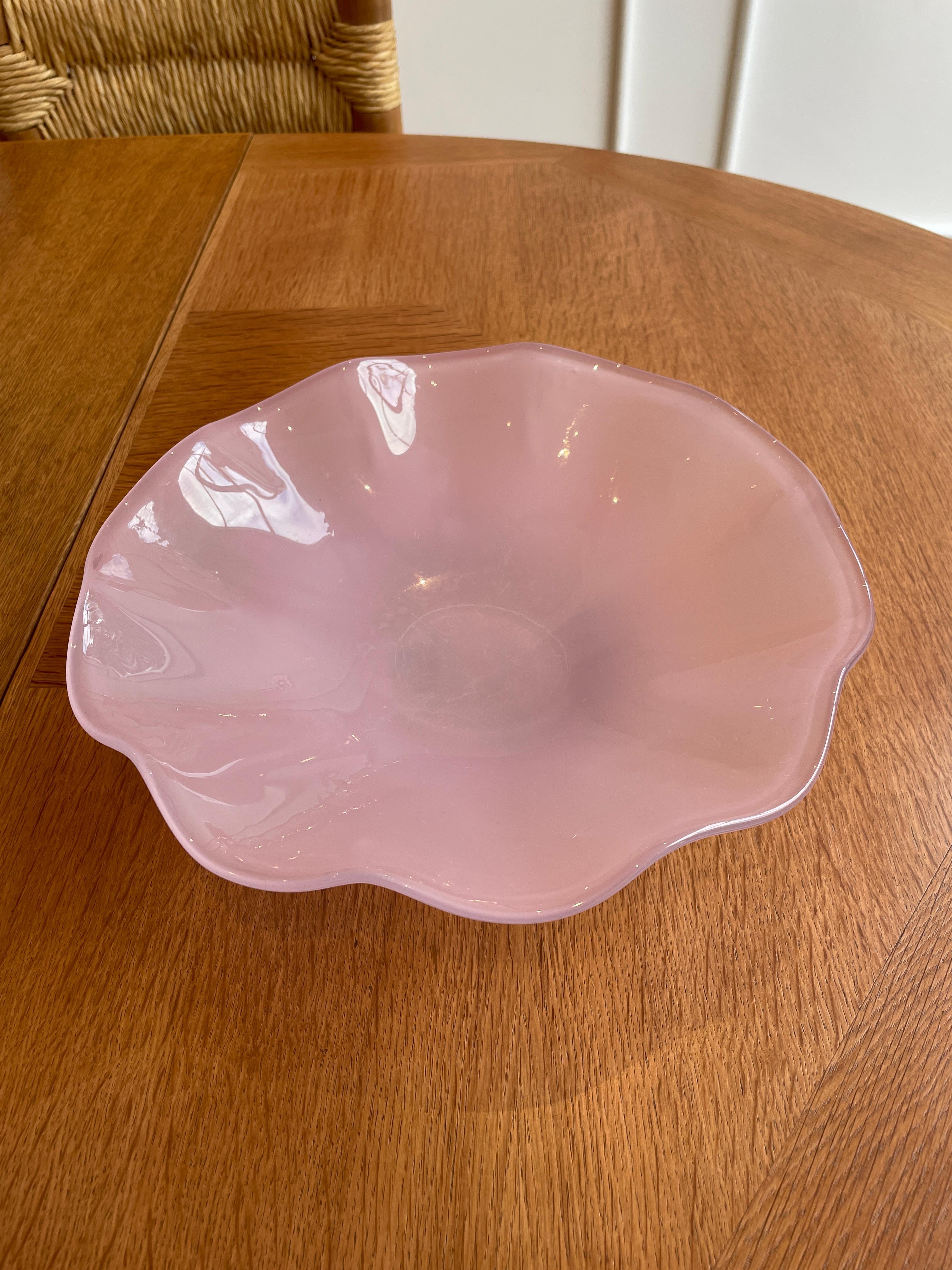 Height: 13cm
Diameter: 32cm

Designer: Sven Palmqvist
Manufacturer: Orrefors
Date: 1940s
Signed: Yes

Materials: Pink Opaline Glass 

Description: Pink opaline “Kantara” glass bowls, 1940s

