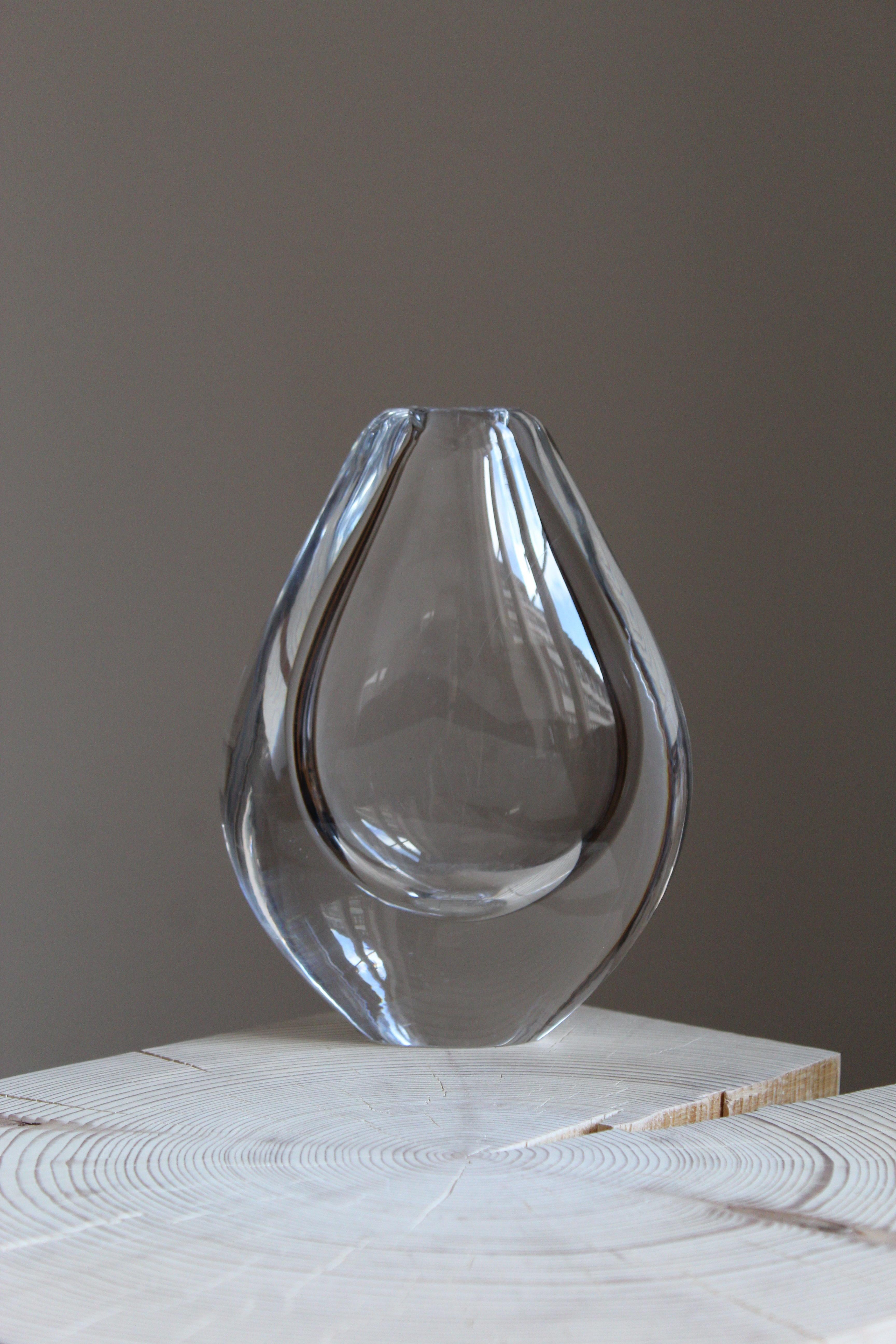 An organic vase. Designed by Sven Palmqvist. Produced by Orrefors, Sweden, c. 1950s. Signed.

 