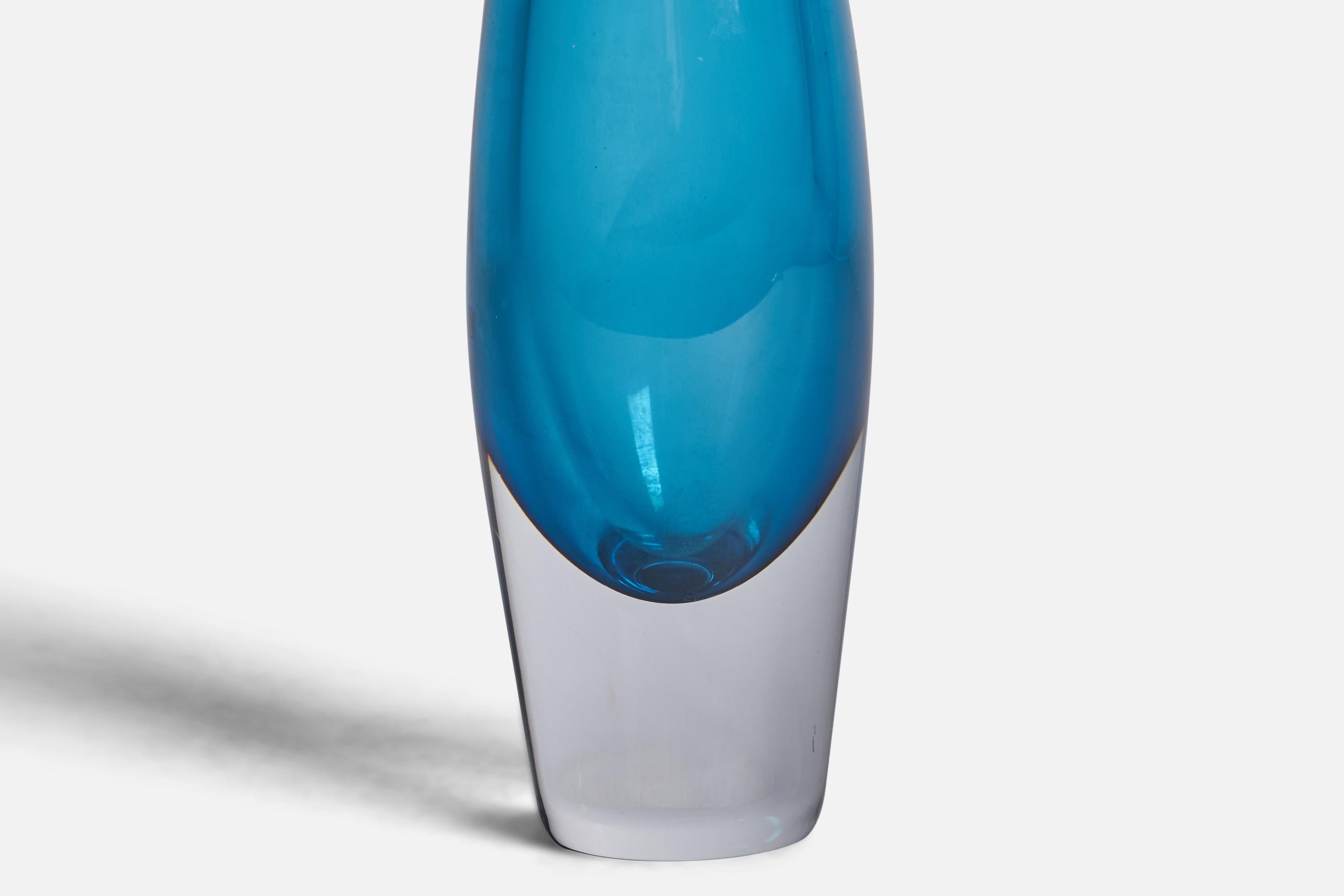 Sven Palmqvist, Sommerso Vase, Glass, Sweden, 1950s In Good Condition For Sale In High Point, NC