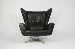 Sven Skipper Leather Lounge Chair and Ottoman