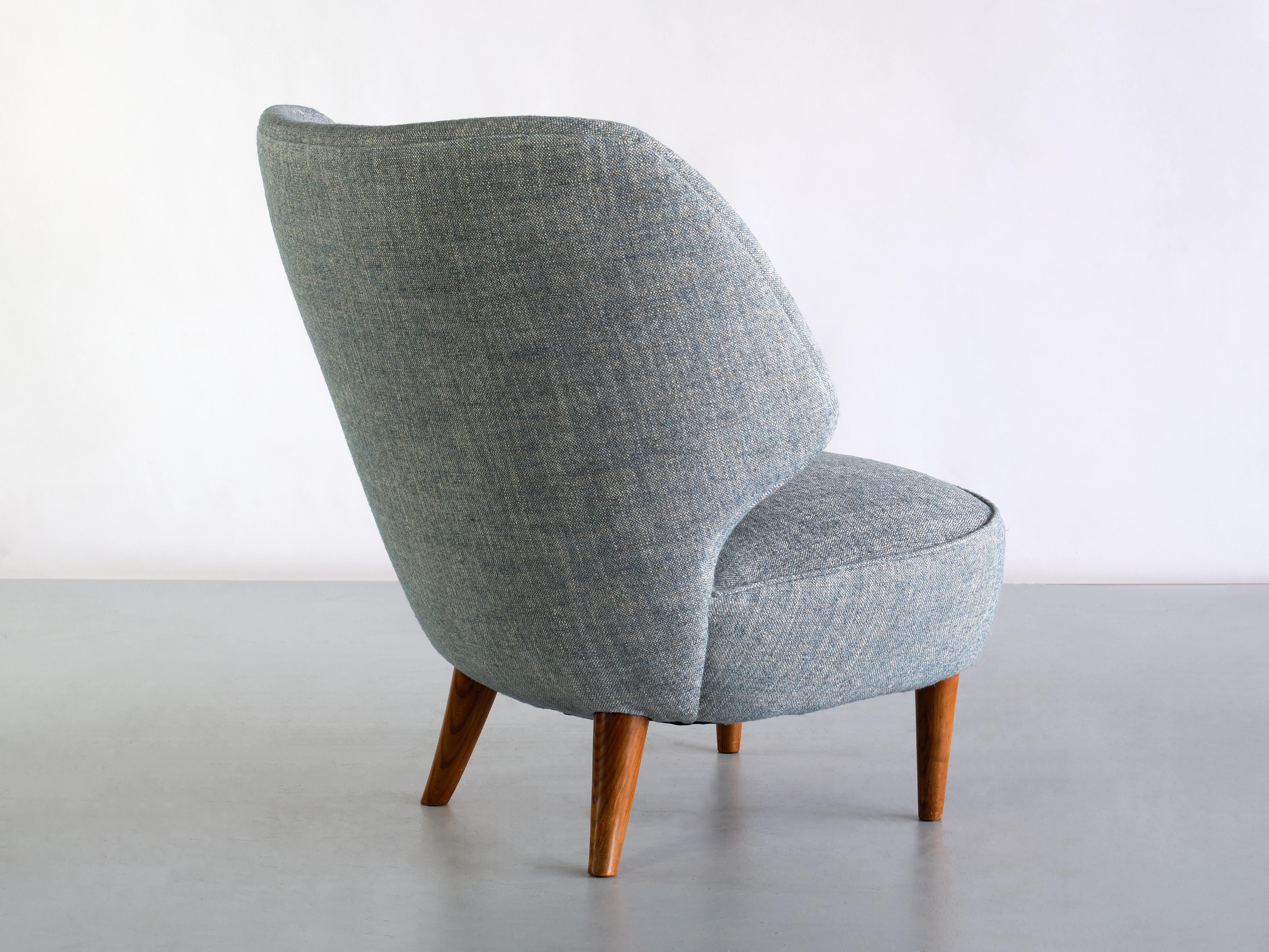 Sven Staaf Easy Chair in Pierre Frey Linen and Elm, Almgren & Staaf, Sweden 1953 In Good Condition For Sale In The Hague, NL