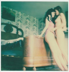 It's getting hot in Here - Contemporary, 21st Century, Polaroid, Nude, Women