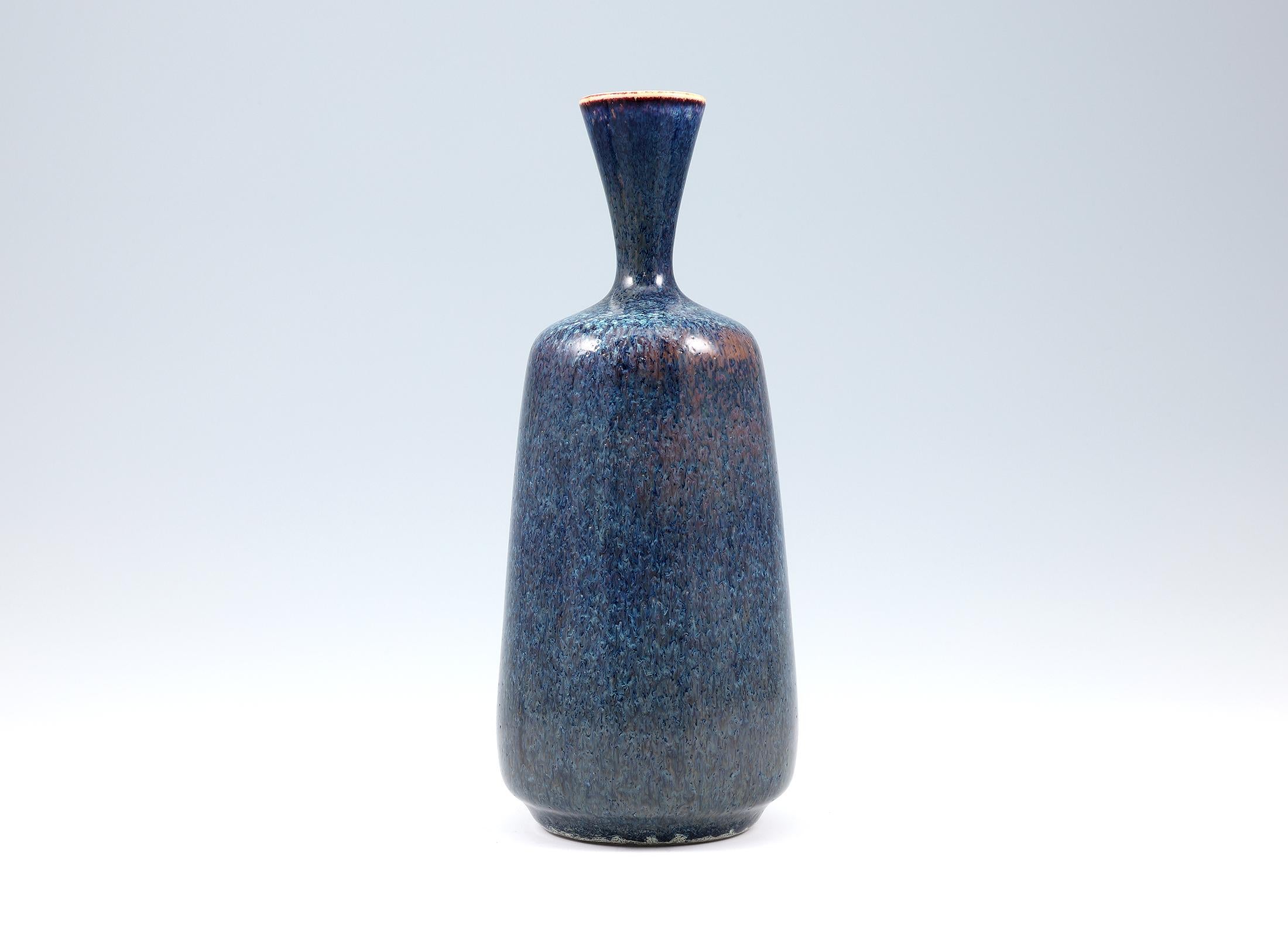 Sven Wejesfelt, Blue Stoneware Vase, Gustavsberg, Sweden 1992 In Good Condition For Sale In Tokyo, 13