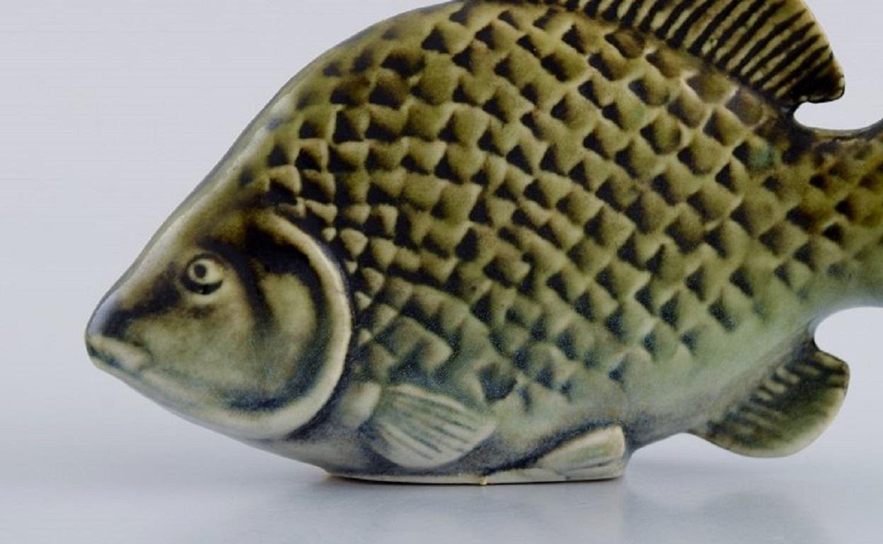Sven Wejsfelt fr Gustavsberg, Einzigartige Fischstickerei aus glasierter Keramik (Skandinavische Moderne) im Angebot