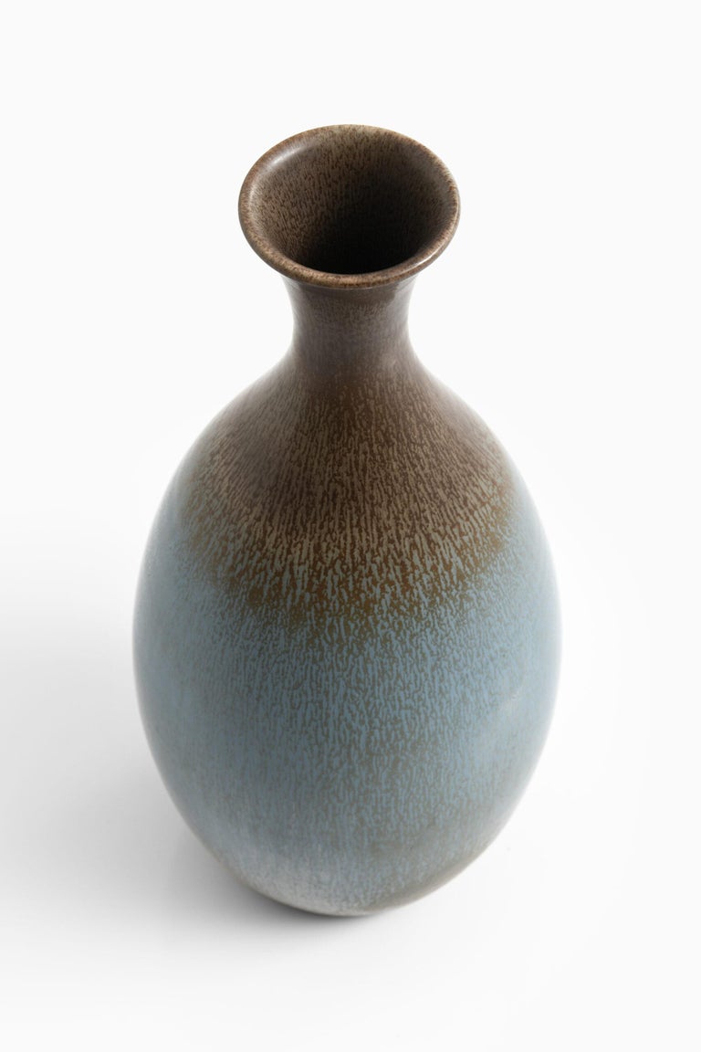 Large unique ceramic floor vase designed Sven Wejsfelt. Produced by Gustavsberg in Sweden.