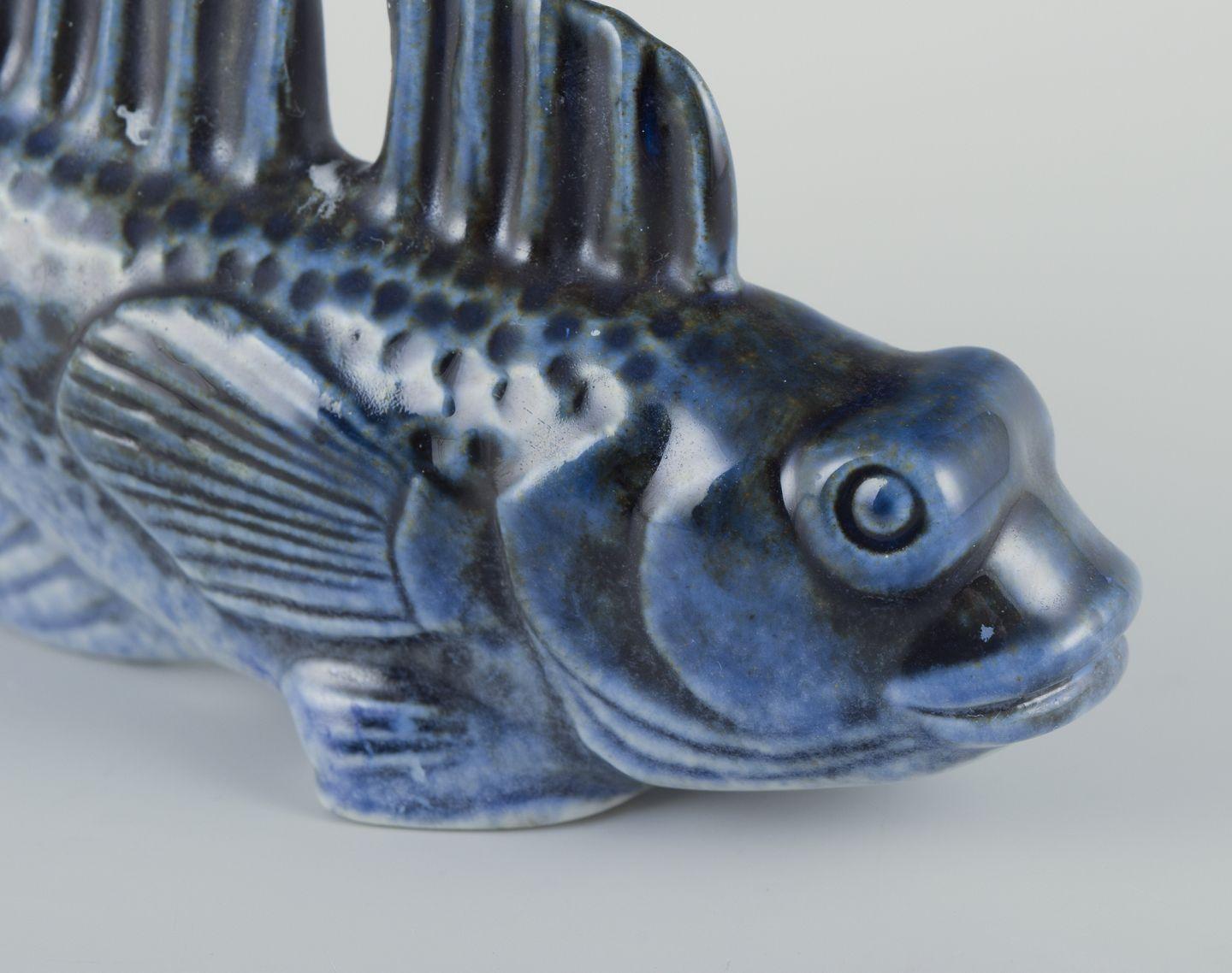 Scandinavo moderno Sven Wejsfelt per Gustavsberg. Unico pesce 