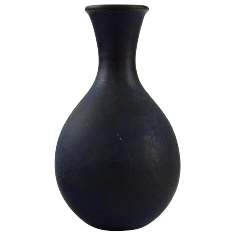 Vase unique en céramique émaillée de Sven Wejsfelt:: daté de 2002