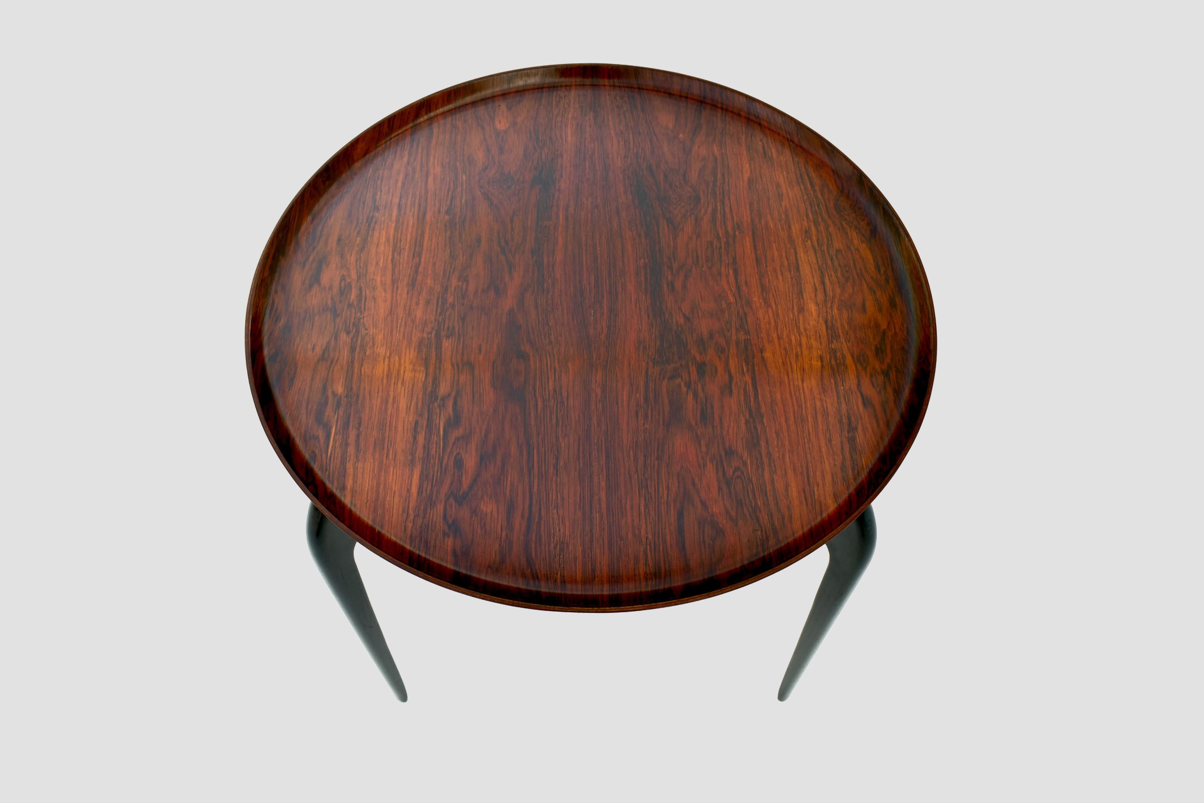 Sven Willumsen & H. Engholm table d'appoint en bois de rose pour Fritz Hansen en vente 3