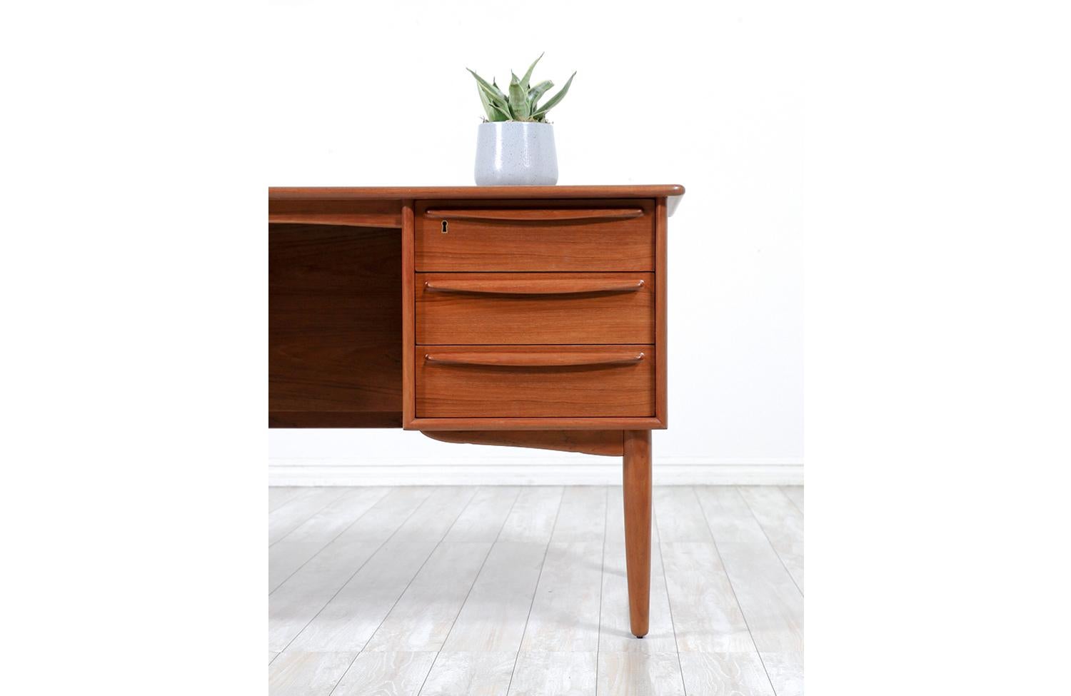 Mid-20th Century Svend A. Larsen Executive Teak Desk with Bookcase