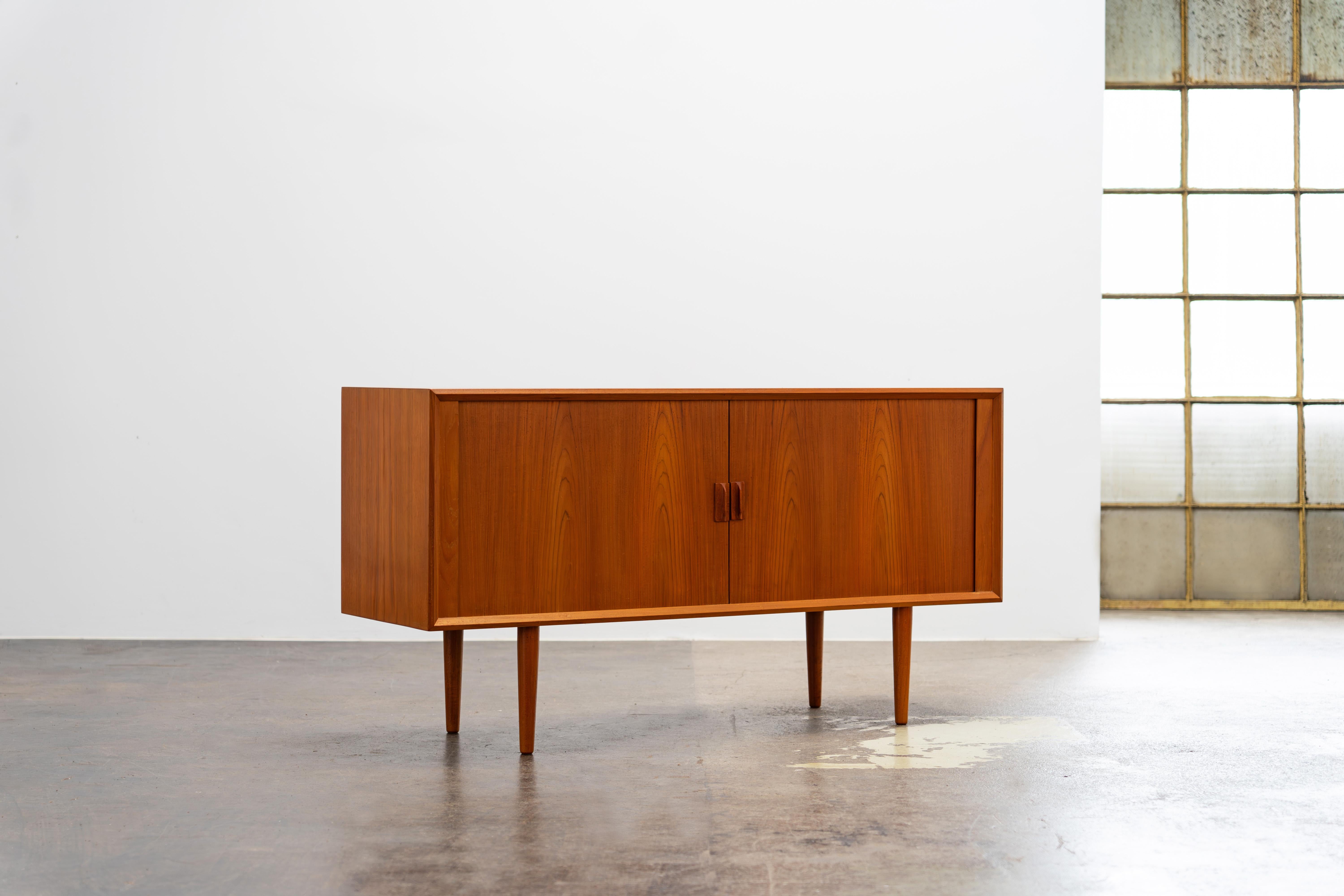 Svend A. Larsen - Teak Sideboard Faarup Møbelfabrik, 1960s For Sale 1