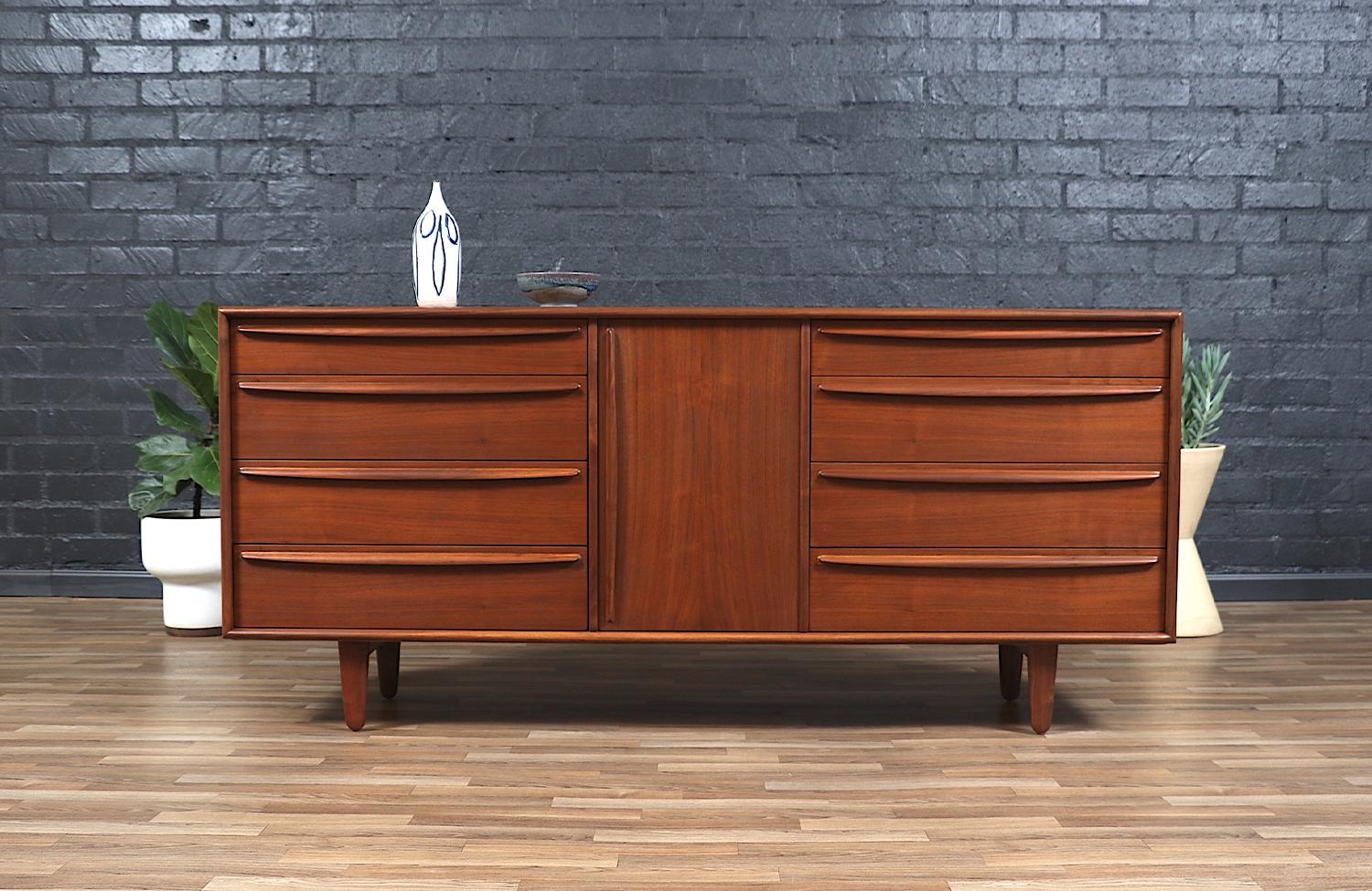 Transforming a piece of Mid-Century Modern furniture is like bringing history back to life, and we take this journey with passion and precision. With over 17 years of artisanal expertise, our Los Angeles studio is a haven where vintage treasures are