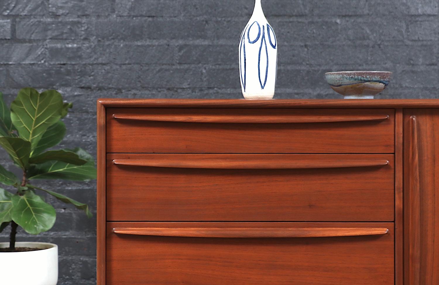 Mid-20th Century Svend A. Larsen Walnut Dresser for Falster Møbelfabrik