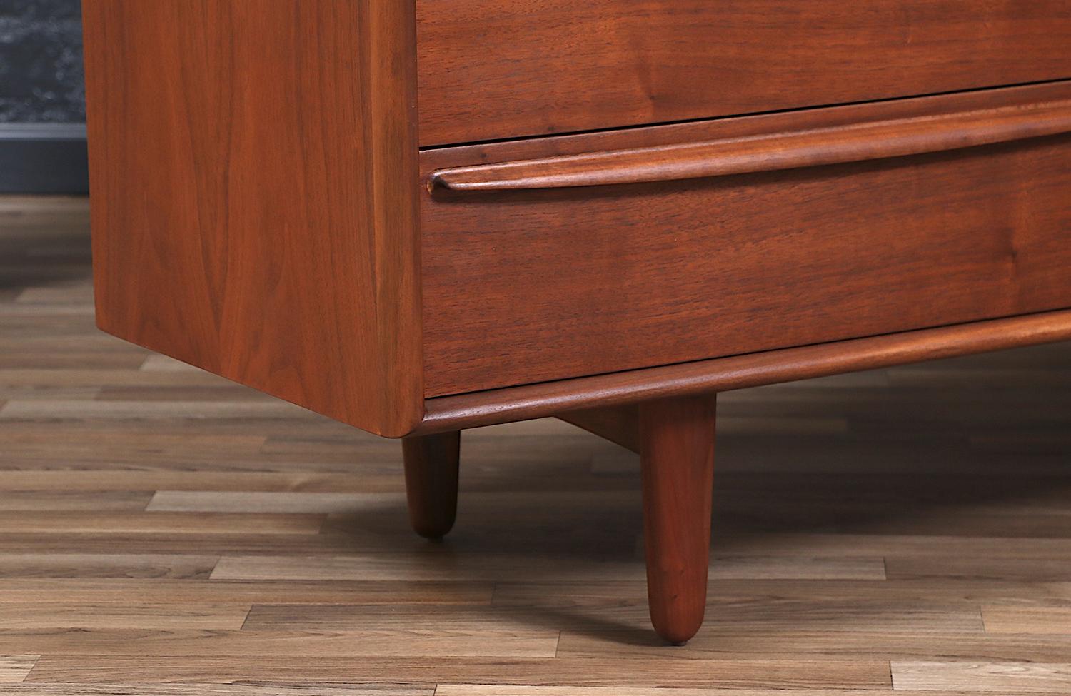 Svend A. Larsen Walnut Dresser for Falster Møbelfabrik 1