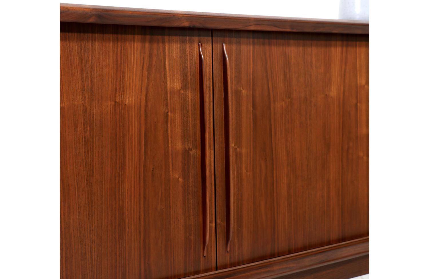 Svend A. Madsen Curved-Front Teak Credenza for H.P. Hansen 4