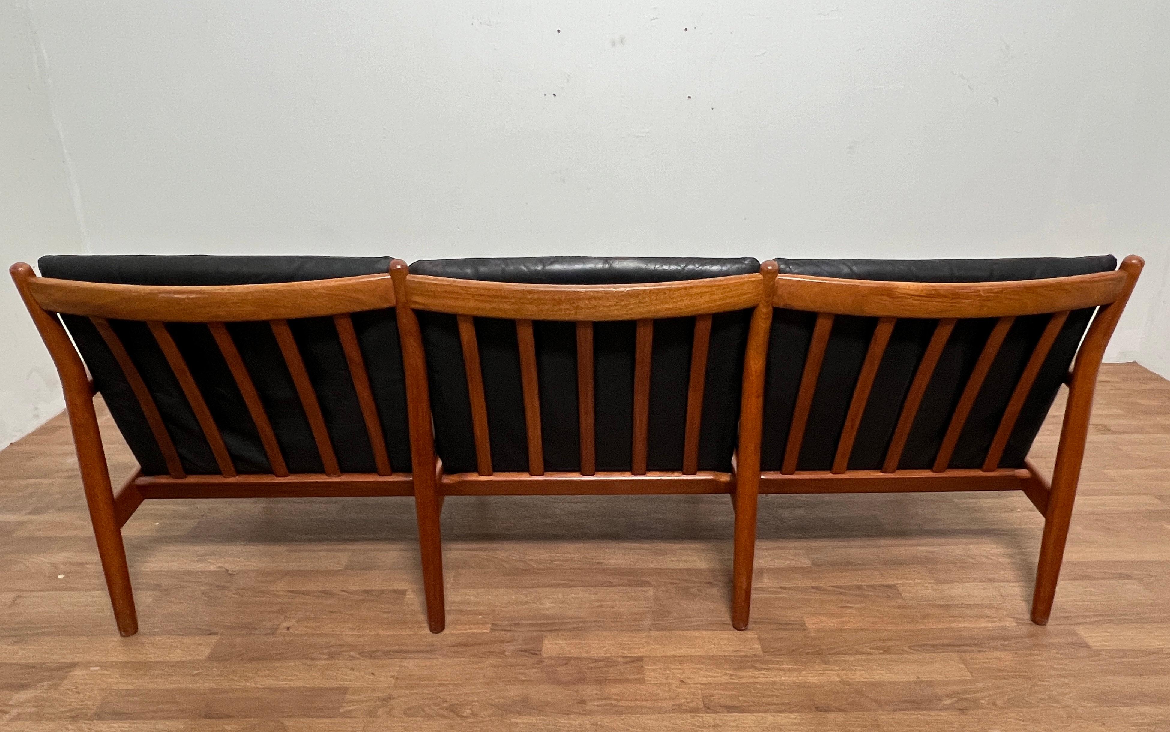 Svend Aage Eriksen for Glostrup Danish Teak & Leather Three Seat Sofa Ca. 1960s For Sale 3