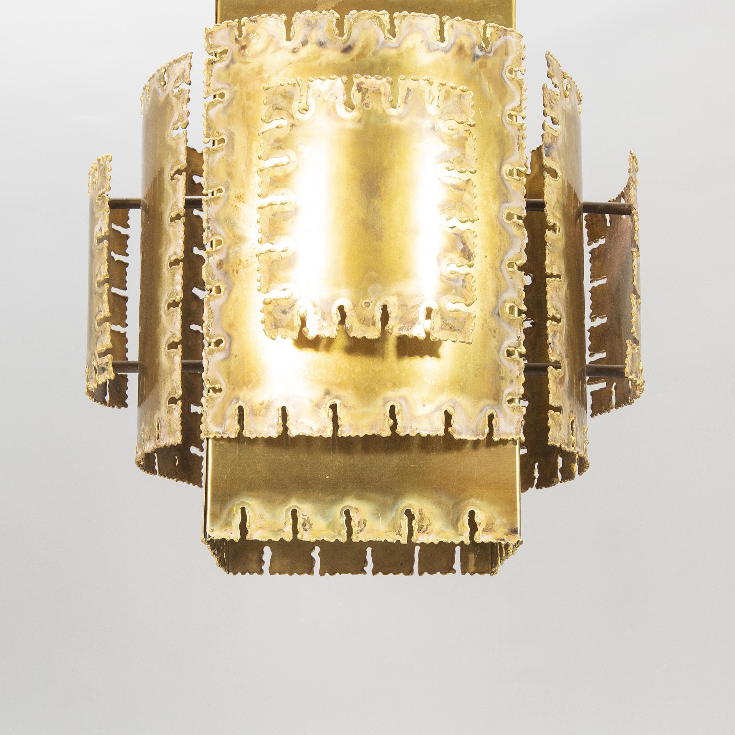 Svend Aage Holm Sorensen Brass Ceiling lamp Denmark 1970
Good condition 

All the designs of Svend Aage Holm Sorensen were created in his own studio where they were hand built using brass, acids, gas burn.