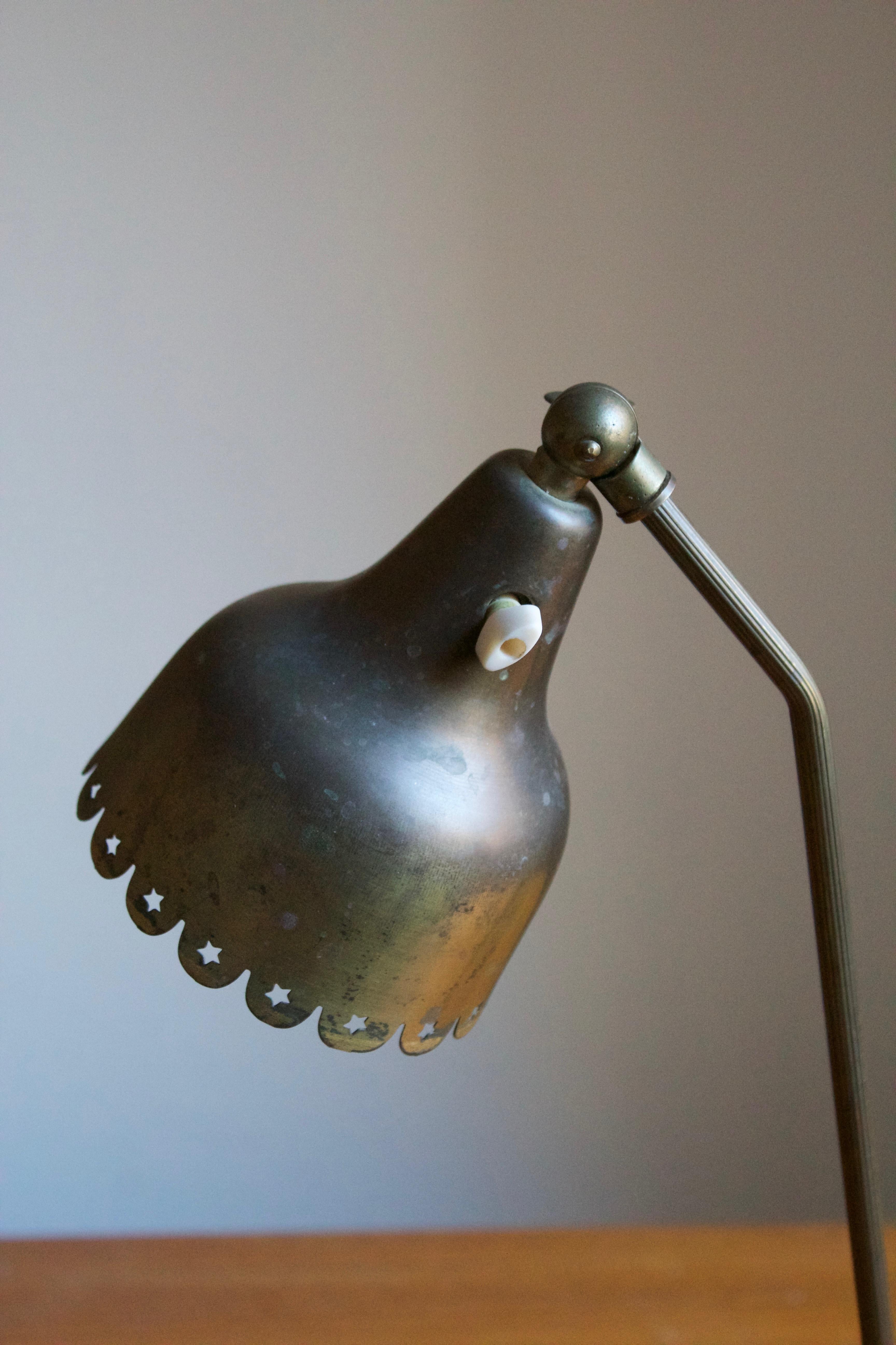 Svend Aage Holm Sørensen, Adjustable Table Lamp, Brass, Denmark, 1950s 1