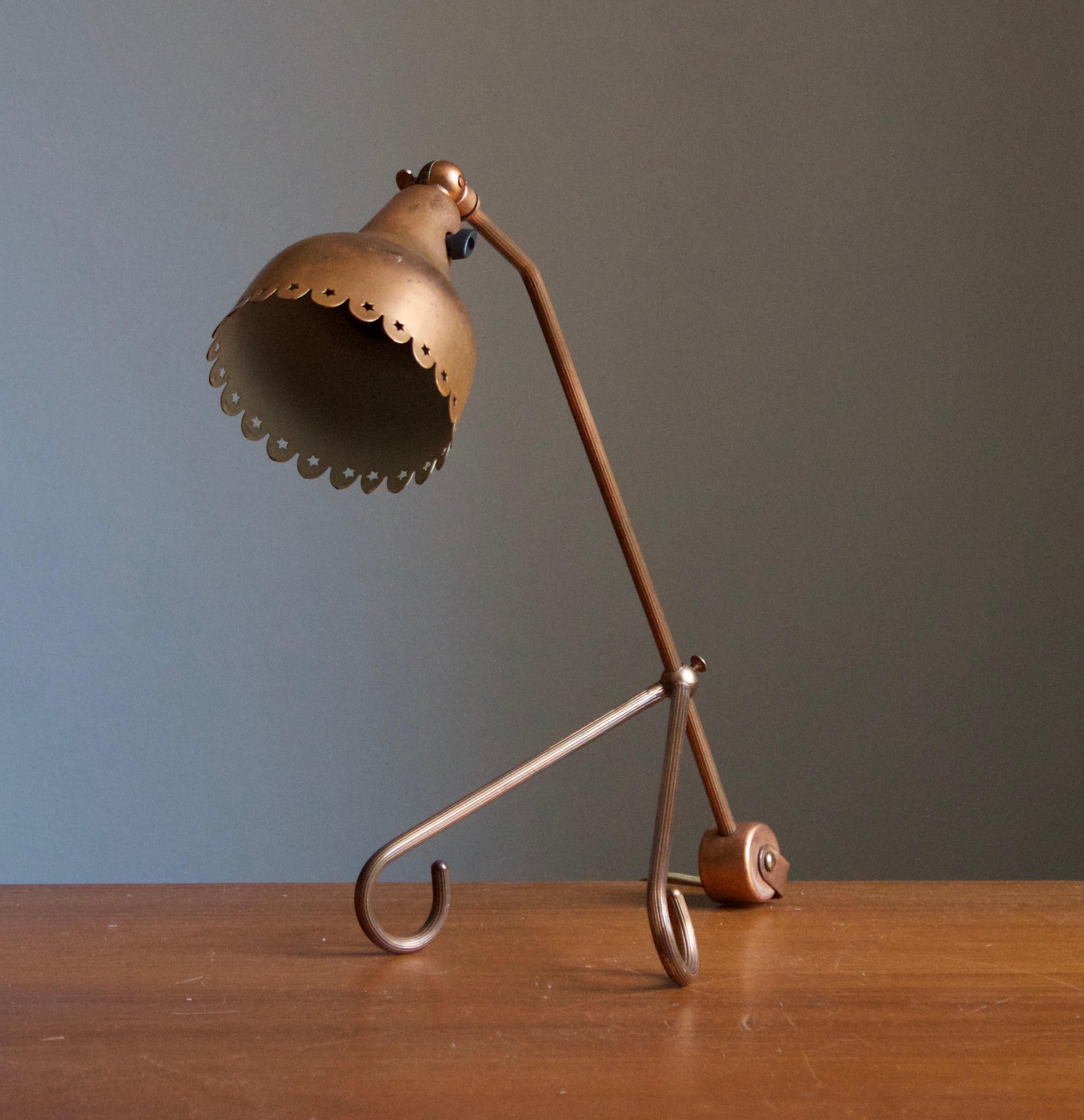 Mid-Century Modern Svend Aage Holm Sørensen, Adjustable Table Lamp, Copper, Denmark, 1950s
