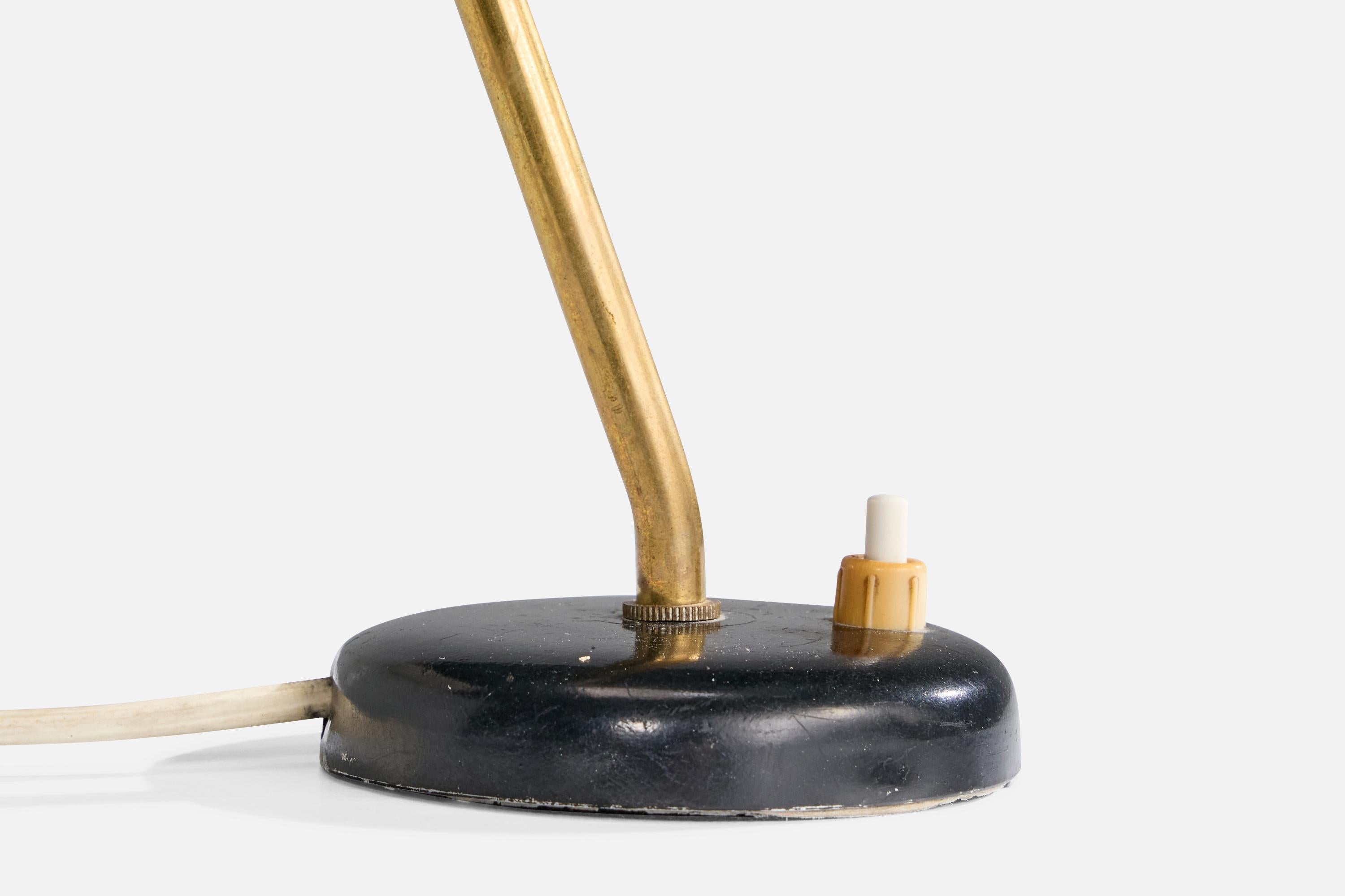Attribuzione Svend Aage Holm Sørensen, Lampada da tavolo, Ottone, Metallo, Danimarca, anni '50 in vendita 3