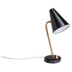 Svend Aage Holm Sørensen Attribution, lampe de table, laiton, métal, Danemark, années 1950