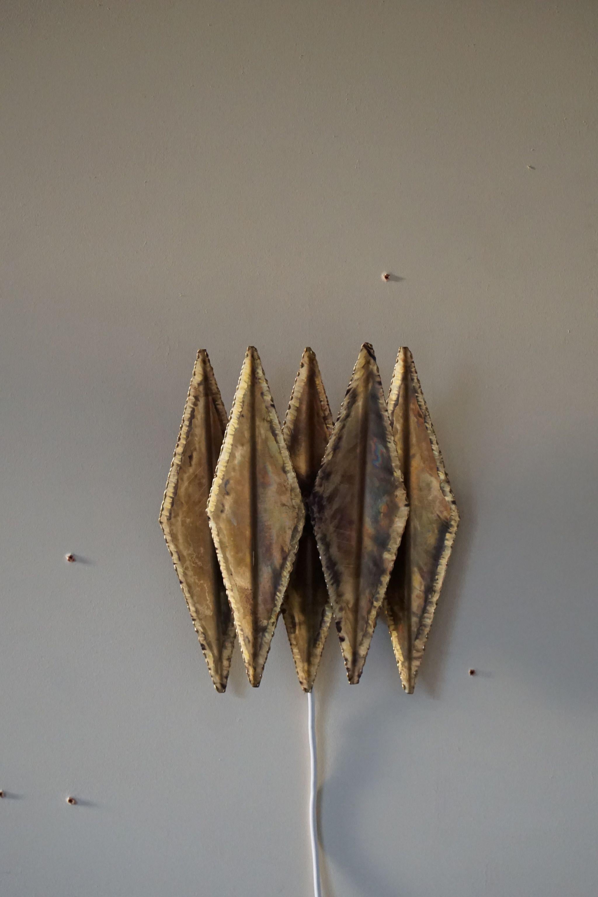 20th Century Svend Aage Holm Sørensen Brutalist Wall Light in Brass, 1960s For Sale