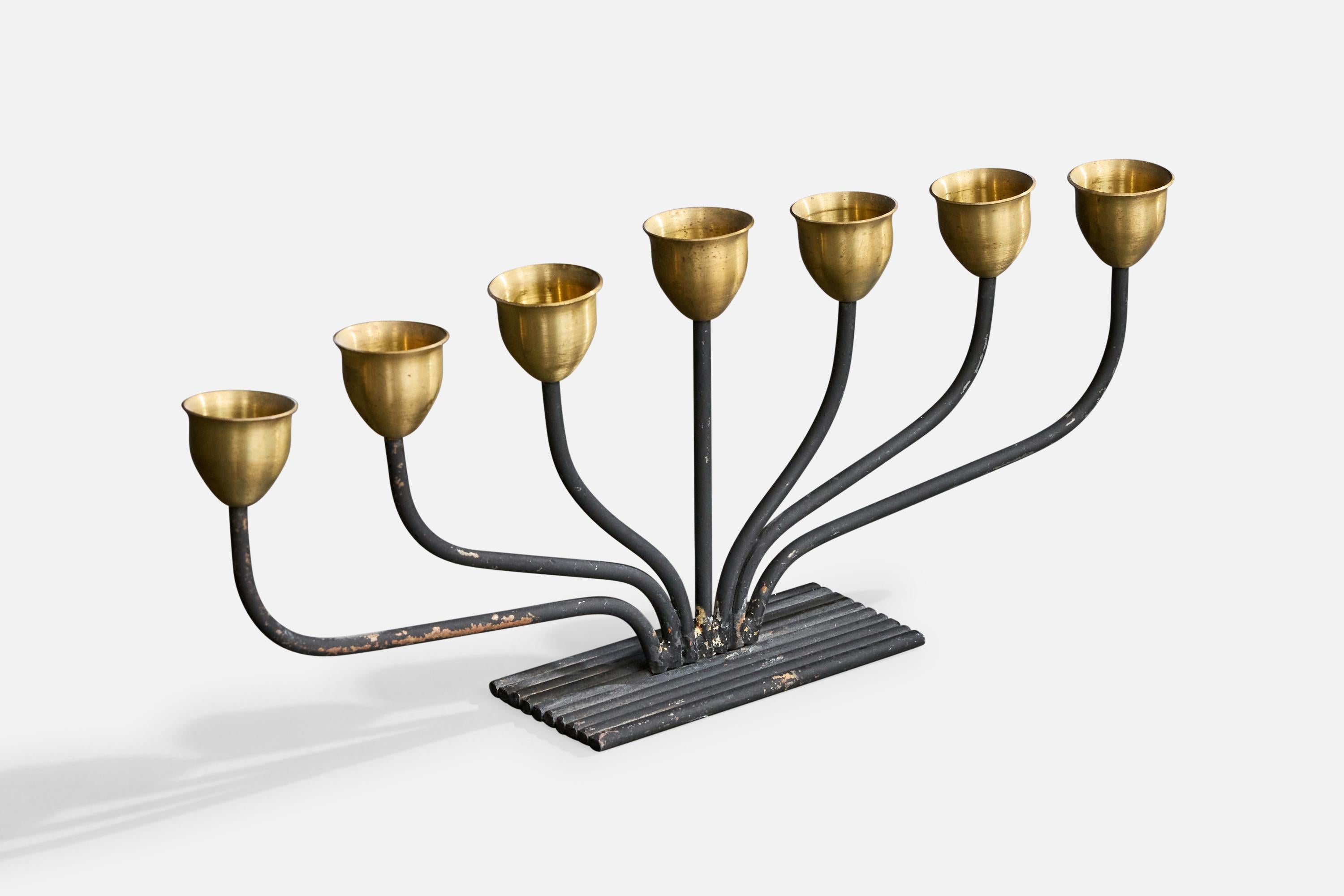 Svend Aage Holm Sørensen, Kandelaber, Messing, Eisen, Dänemark, 1950er Jahre (Moderne der Mitte des Jahrhunderts) im Angebot