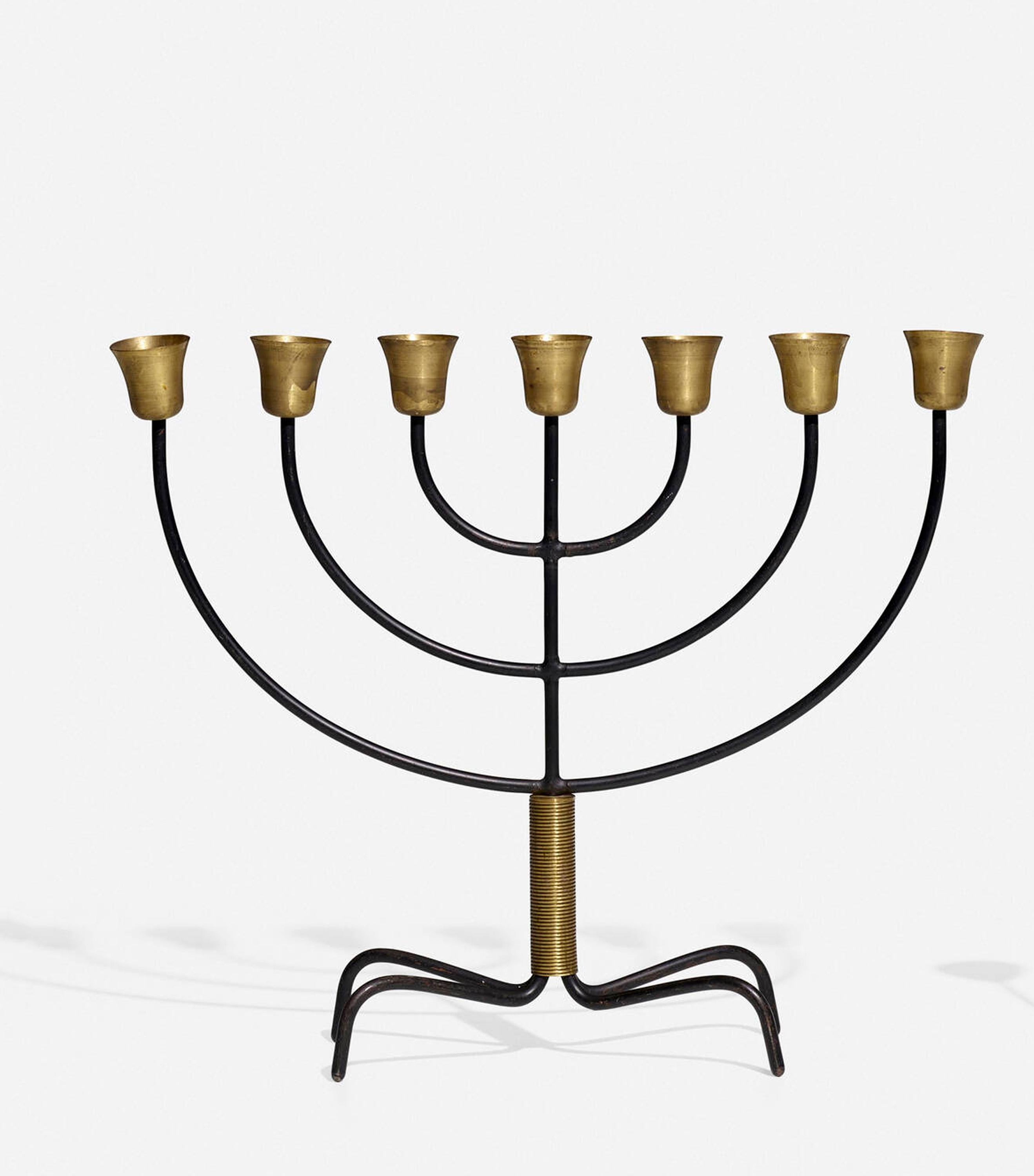 Svend Aage Holm Sørensen - Menorah danese in acciaio e ottone della metà del secolo scorso in vendita 4