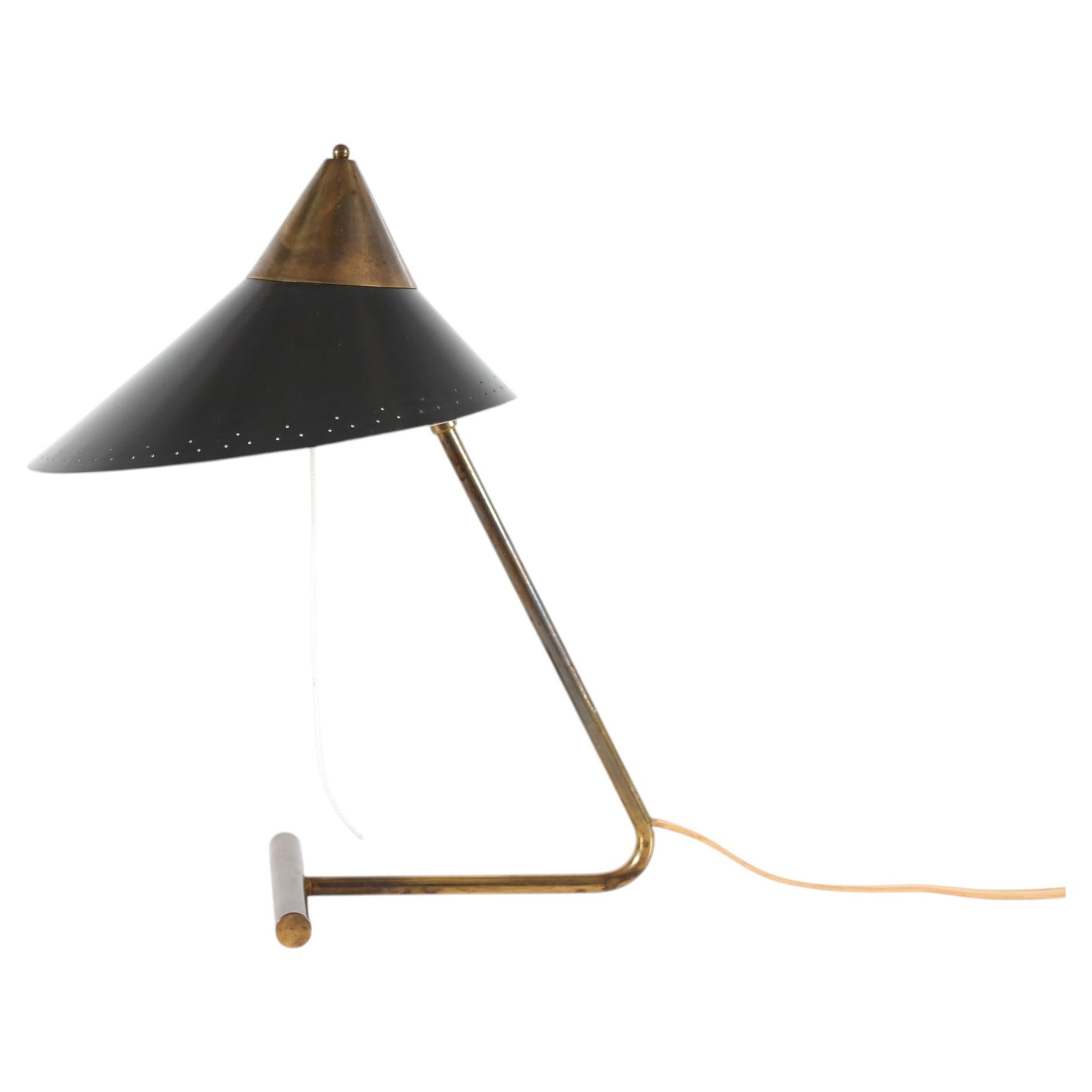 Lámpara de escritorio flexible de latón verde oscuro de Svend Aage Holm Sørensen, Dinamarca, década de 1950 en venta