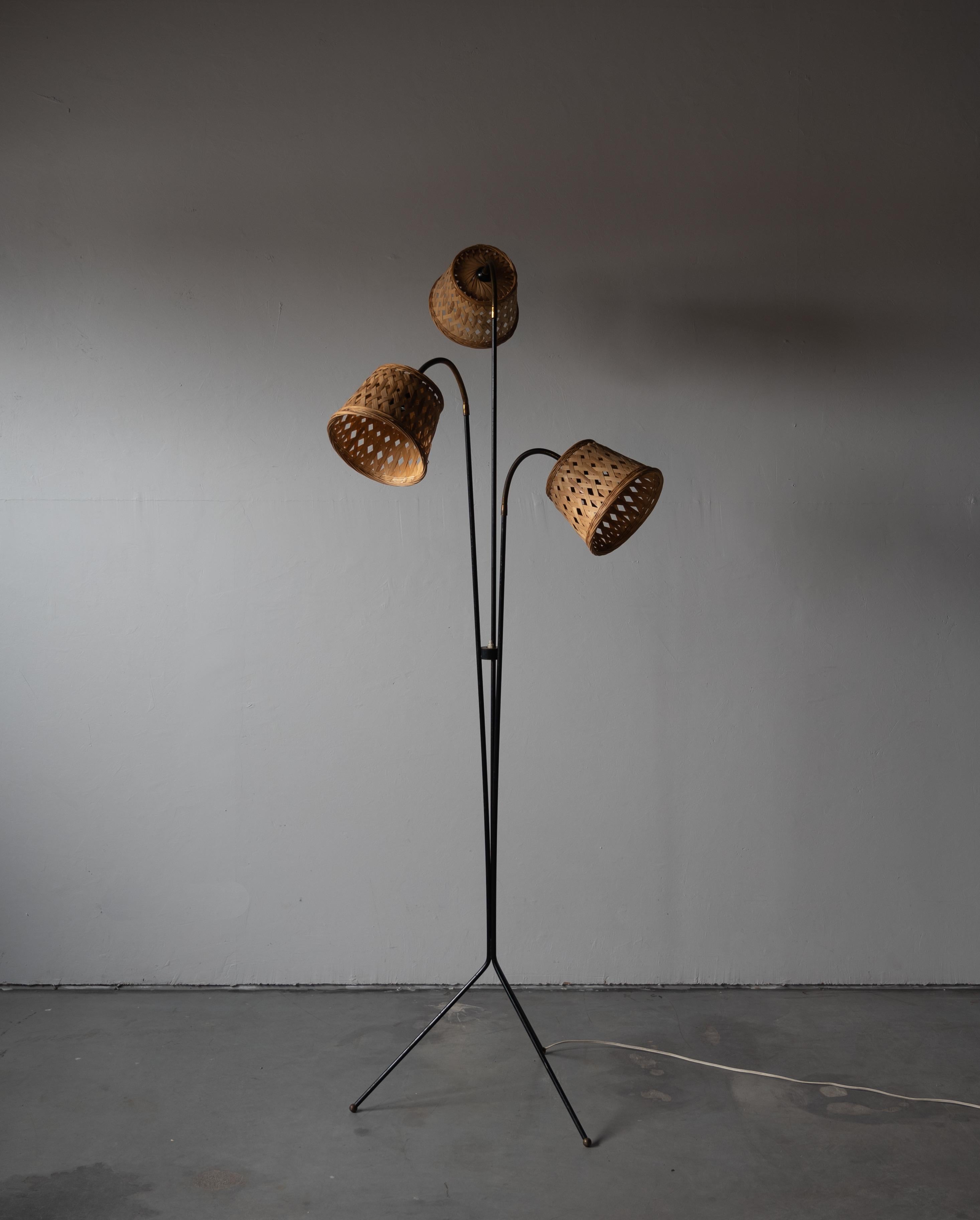 Mid-Century Modern Svend Aage Holm Sørensen, Floor Lamp, Metal, Brass, Rattan, Denmark 1950s