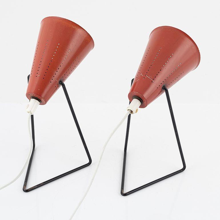 Svend Aage Holm Sørensen, Mid-Century Modern, Small Table Lamps, Red Lacquer
 
Pair of table lamps designed and produced in Denmark by Svend Aage Holm Sørensen (Denmark, 1913-2004) for ASEA. Each lamp bears it's original manufacturer sticker. The
