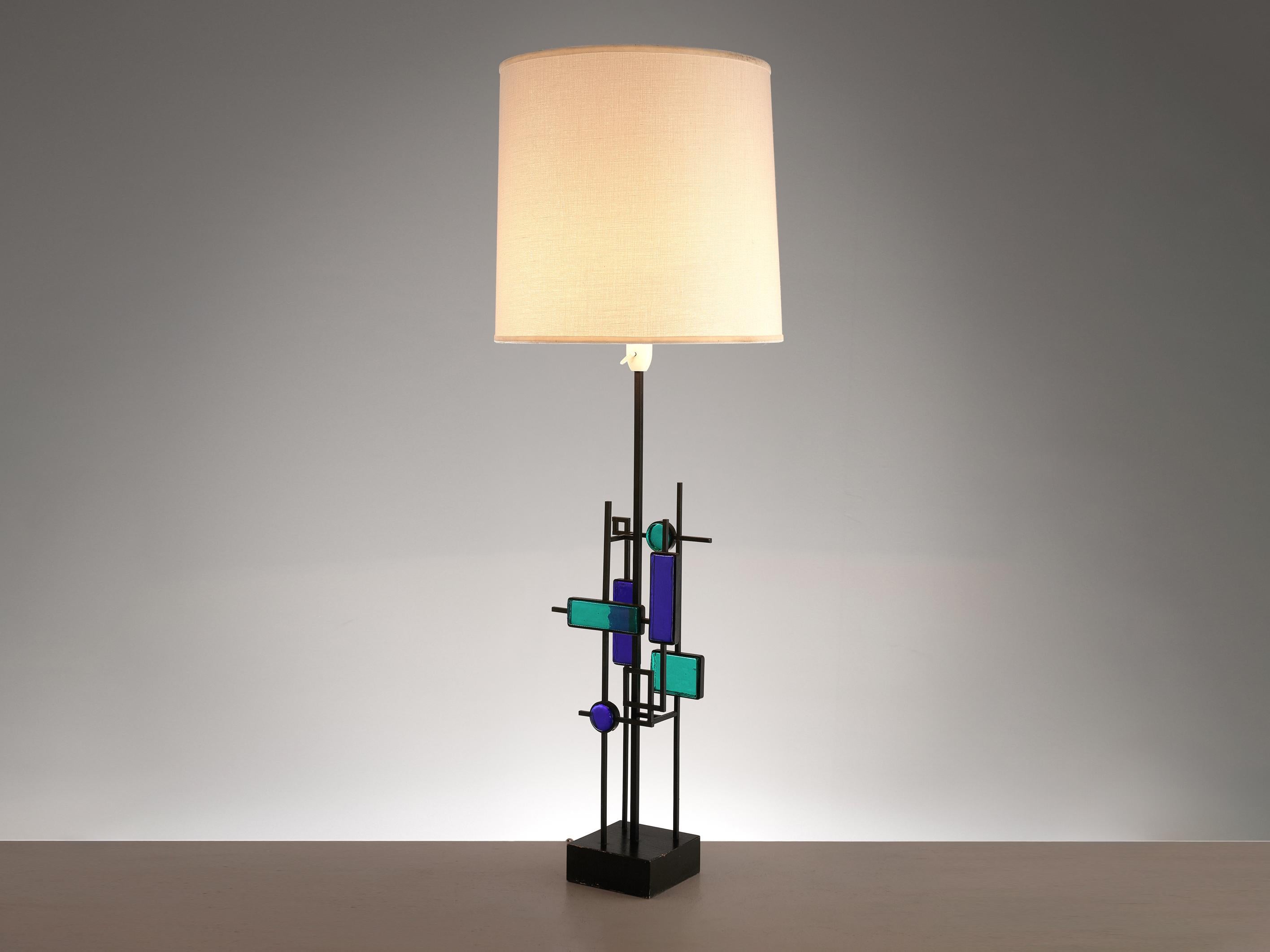 Svend Aage Holm Sørensen, table lamp, iron, wood and glass, Sweden, 1960s

This table lamp is an excellent example of finding itself at the intersection of art and design. The iron frame shows a beautiful construction of clear lines placed