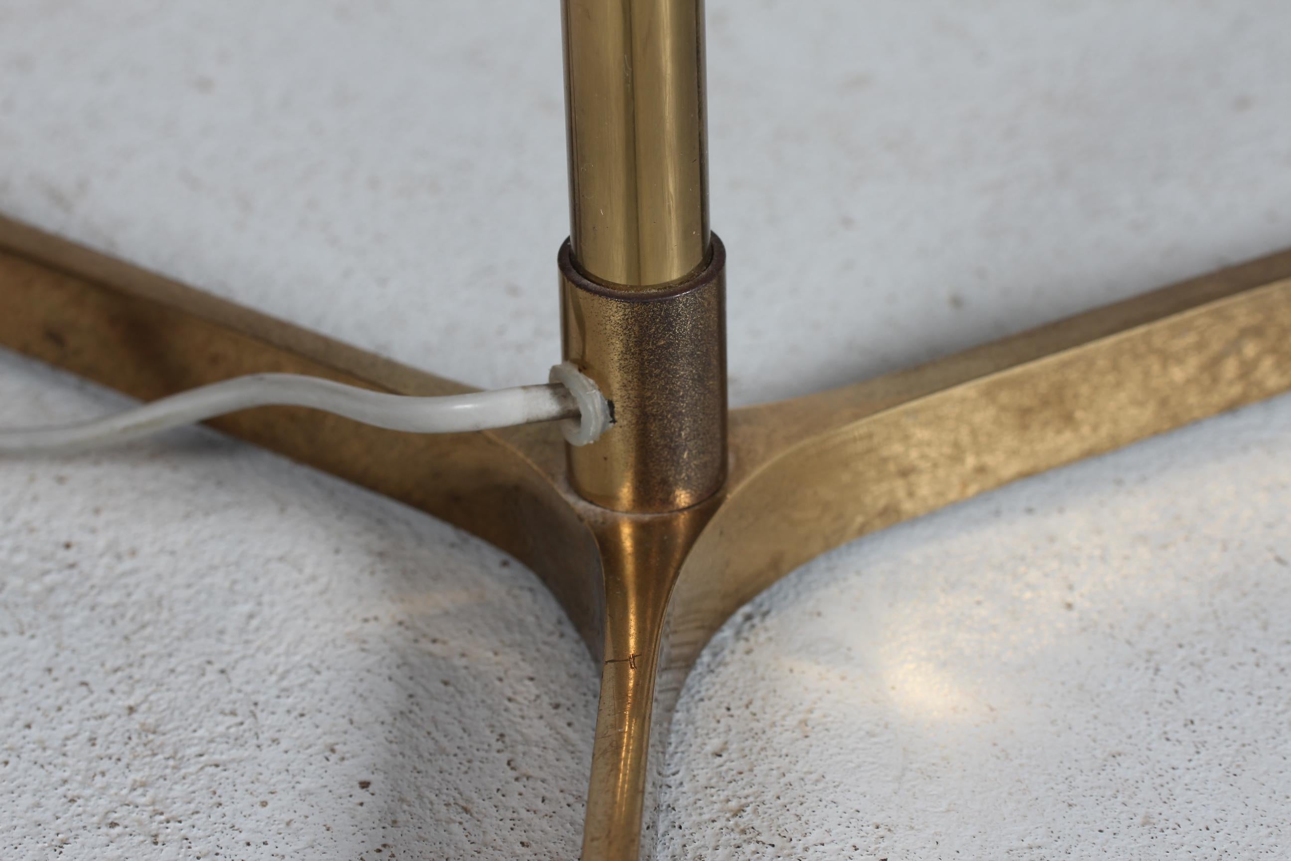 Svend Aage Holm Sørensen Style Pair of Danish Modern Floor Lamps of Brass 1960s For Sale 4