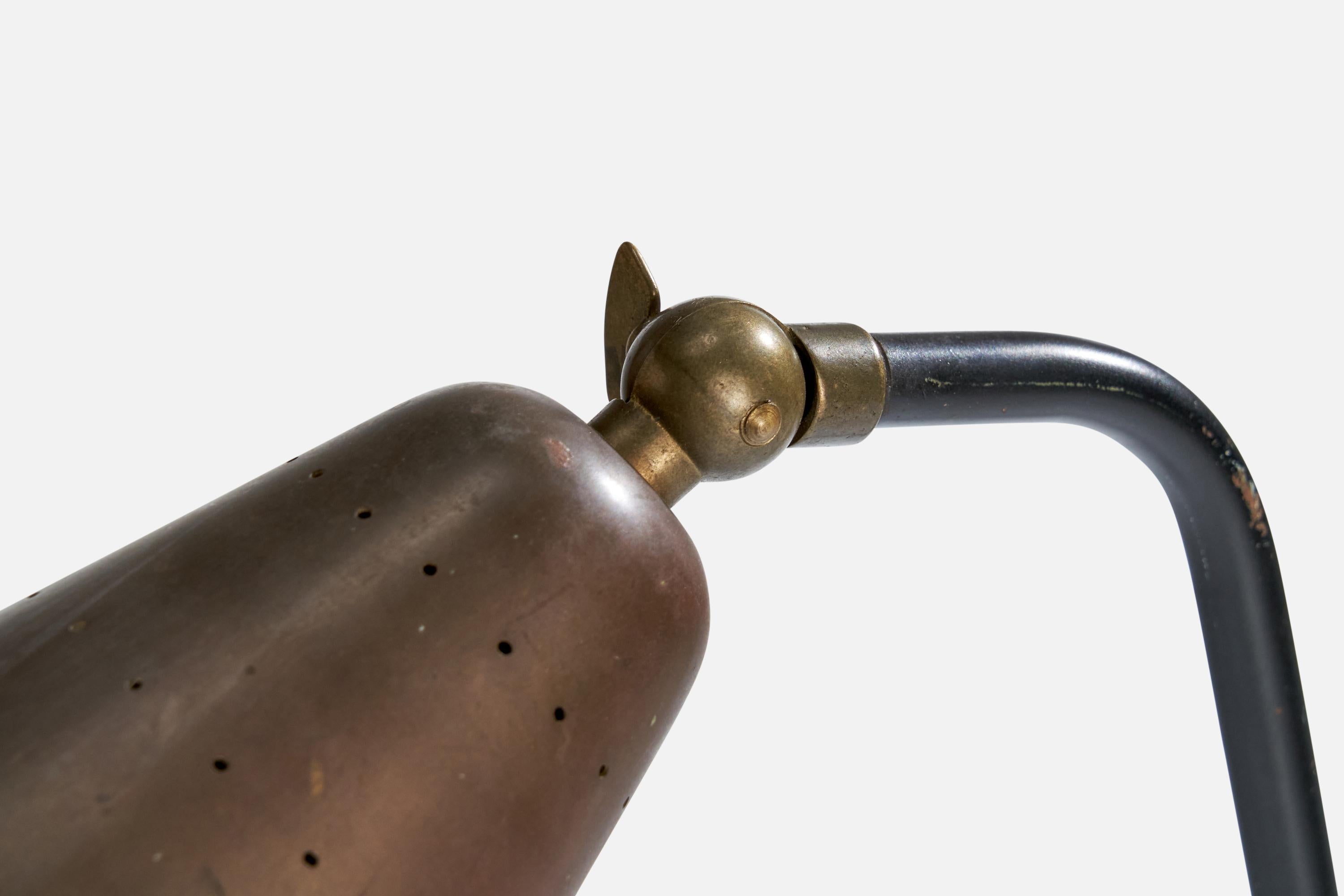 Svend Aage Holm Sørensen, Lámpara de mesa, Latón, Metal, Dinamarca, Años 50 en Bueno estado para la venta en High Point, NC