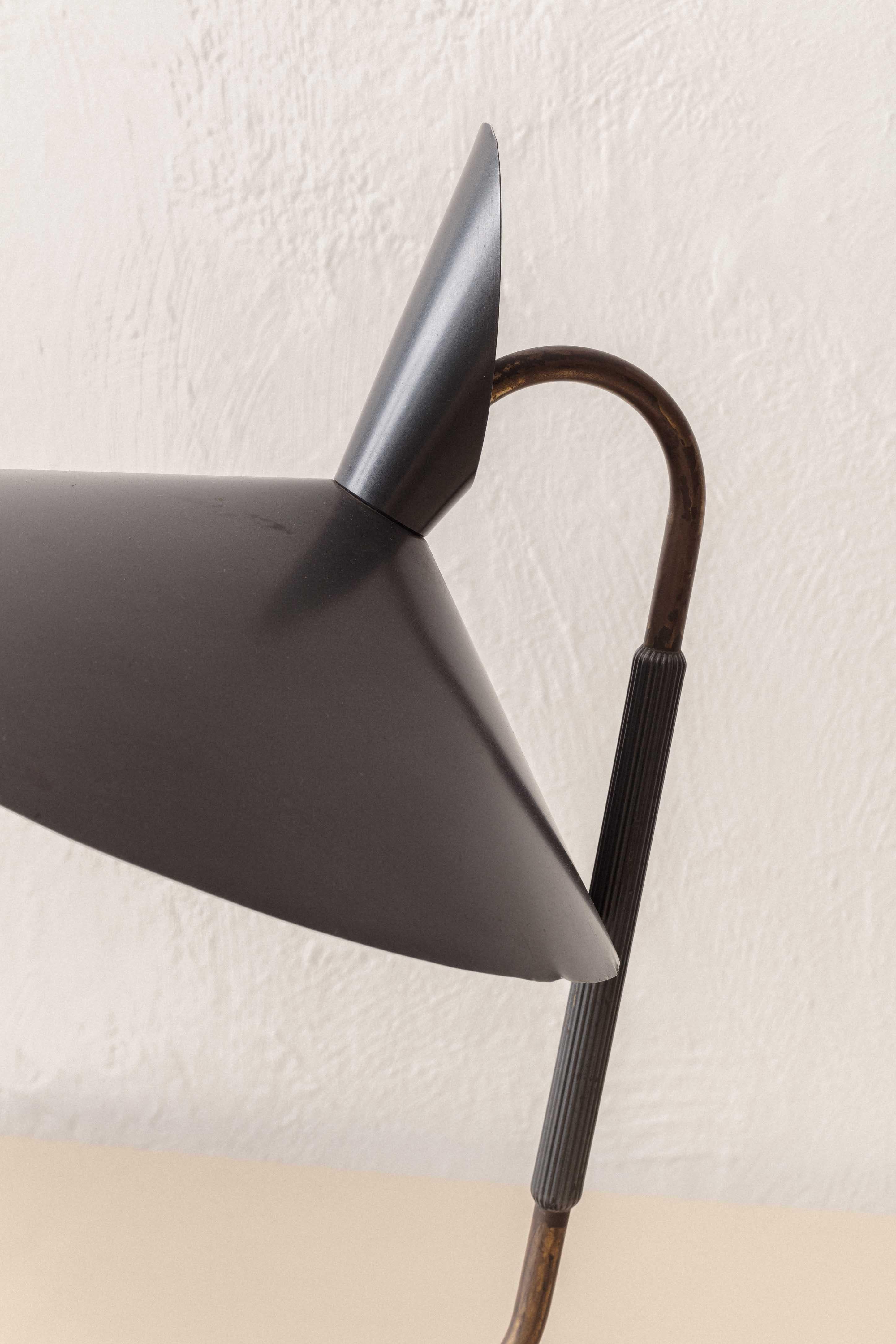 Mid-Century Modern Svend Aage Holm Sørensen Table Lamp with adjustable brass stem, 1950s. For Sale