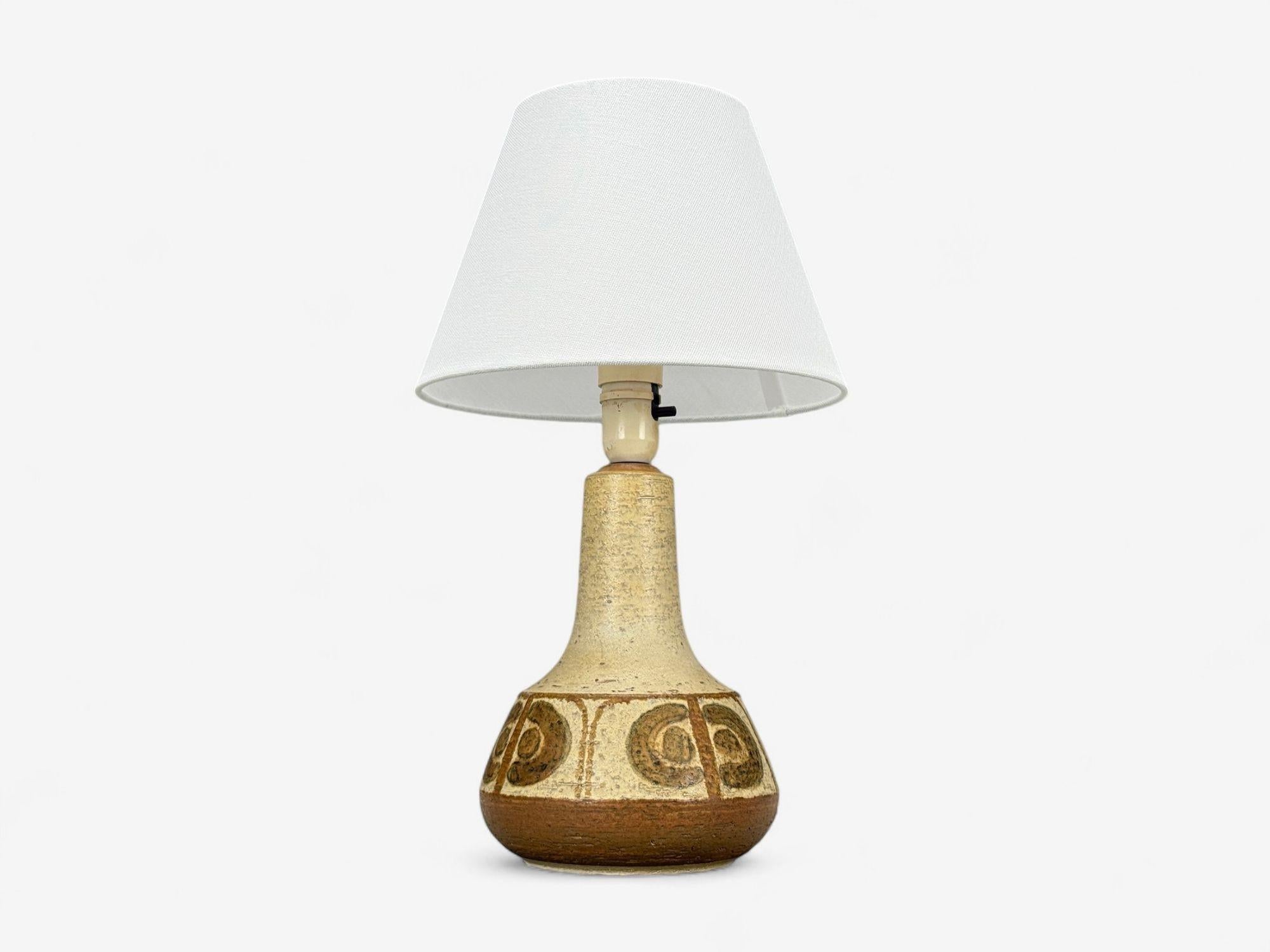 Danish Svend Aage Jensen, Søholm, Beige Ceramic, Table Lamp, Denmark, 1970s For Sale