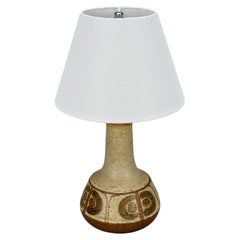 Svend Aage Jensen, Søholm, Lampada da tavolo in ceramica beige, Danimarca, anni '70