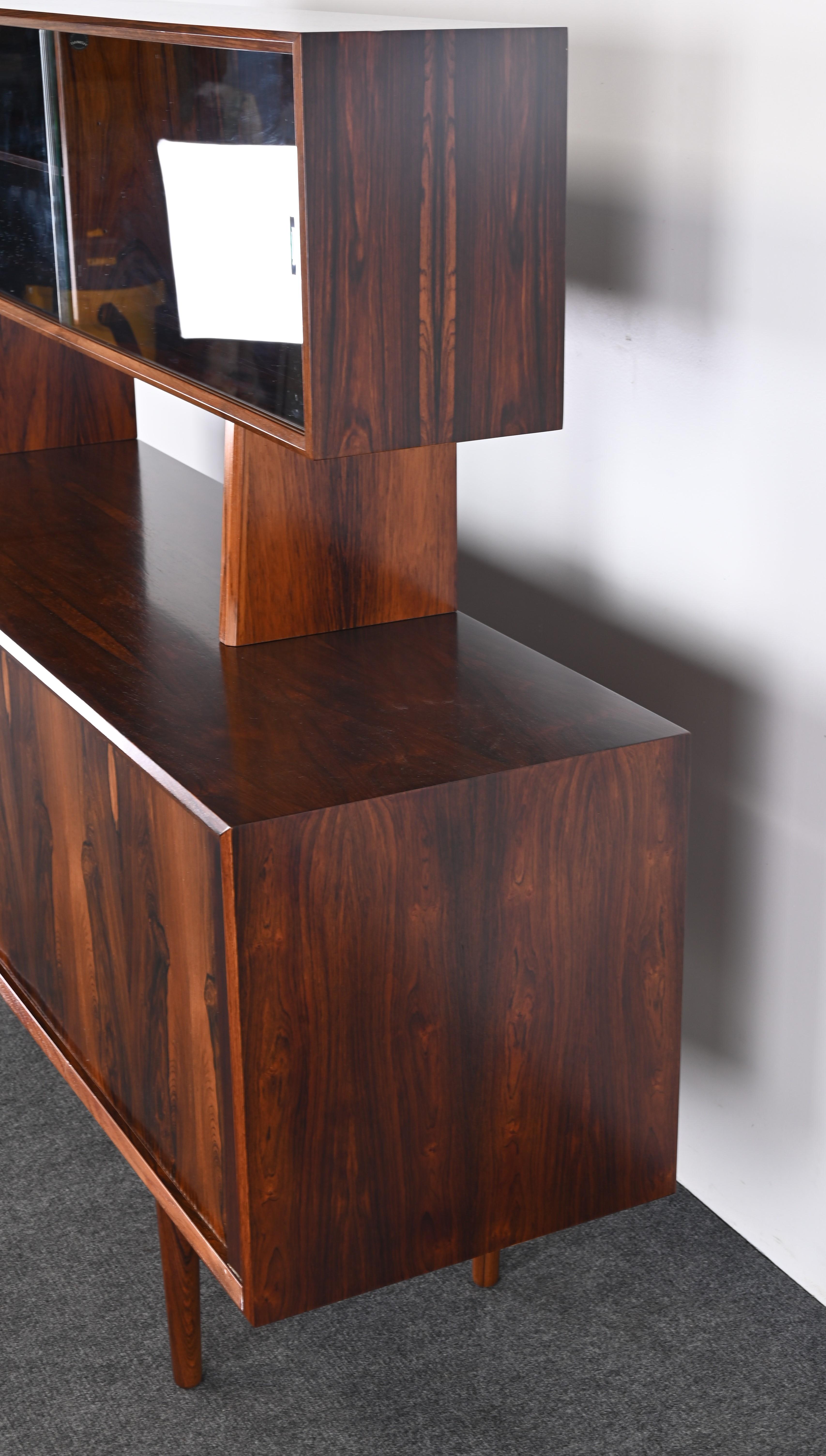Credenza in palissandro di Svend Aage Larsen per Faarup Møbelfabrik, anni '60 in vendita 12
