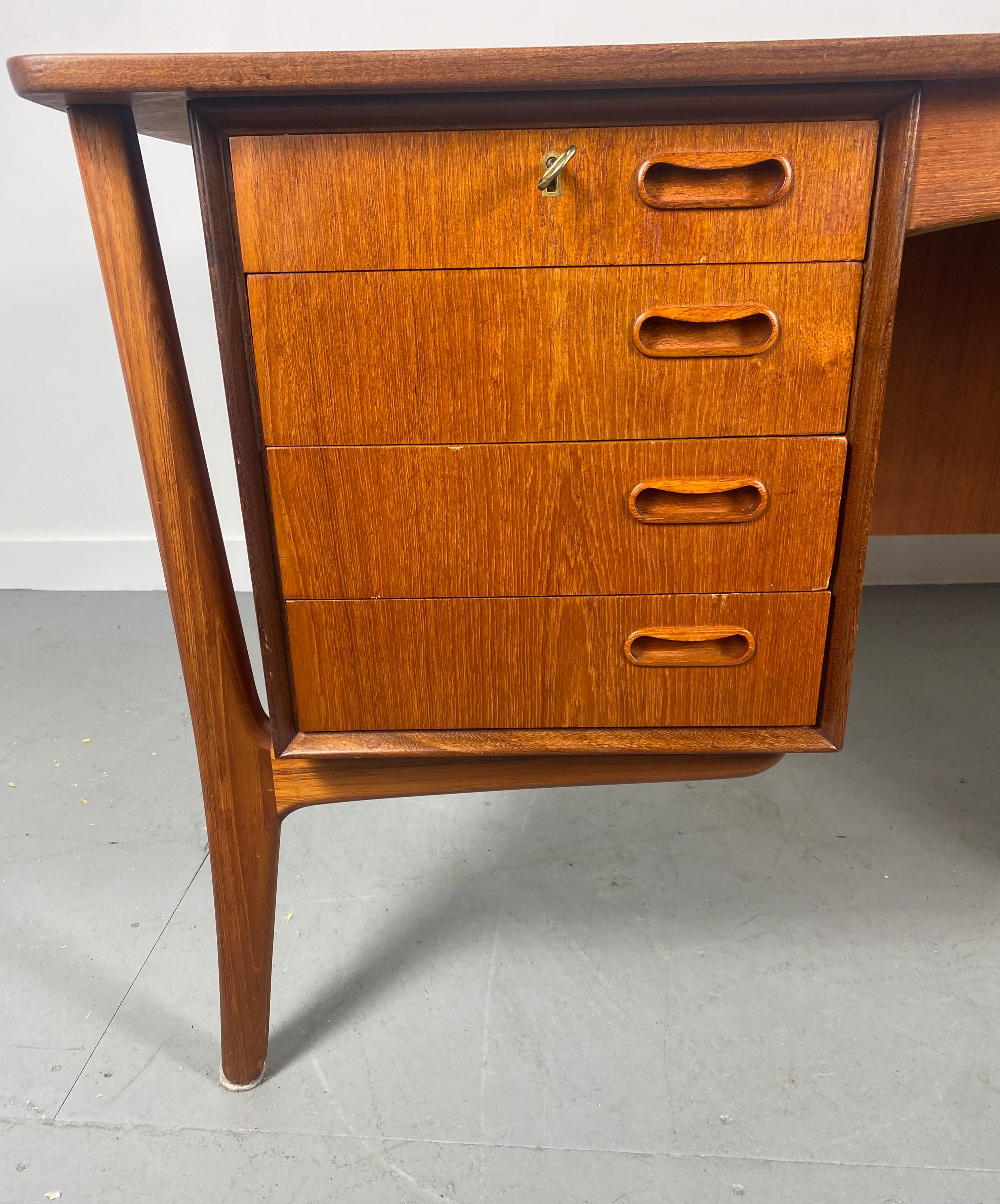 Scandinavian Modern Svend Aage Madsen Bow Edge Desk in Teak, Classic Danish Design