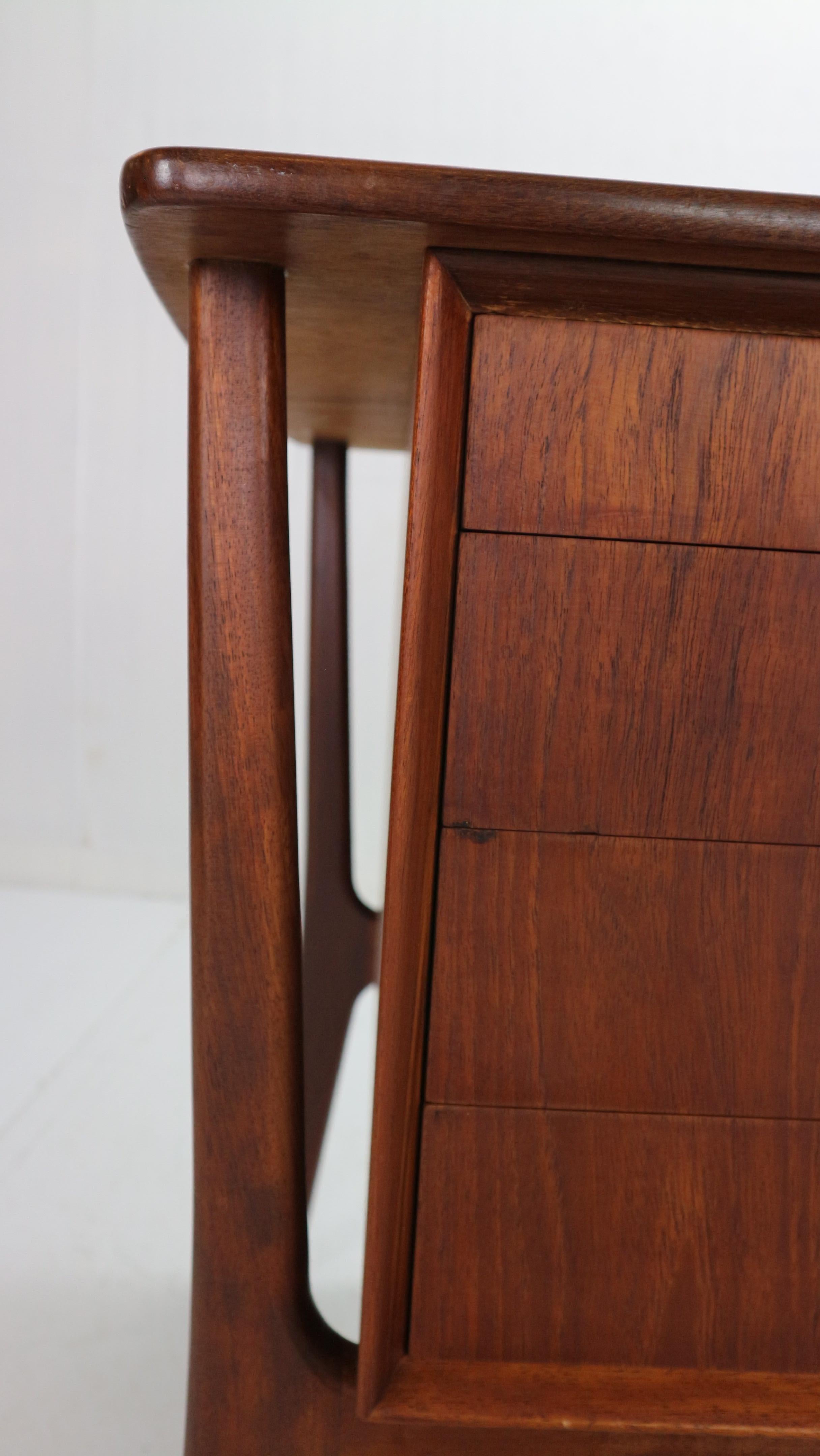 Svend Aage Madsen Executive Teak Desk for HP Hansen, 1960s, Denmark 13
