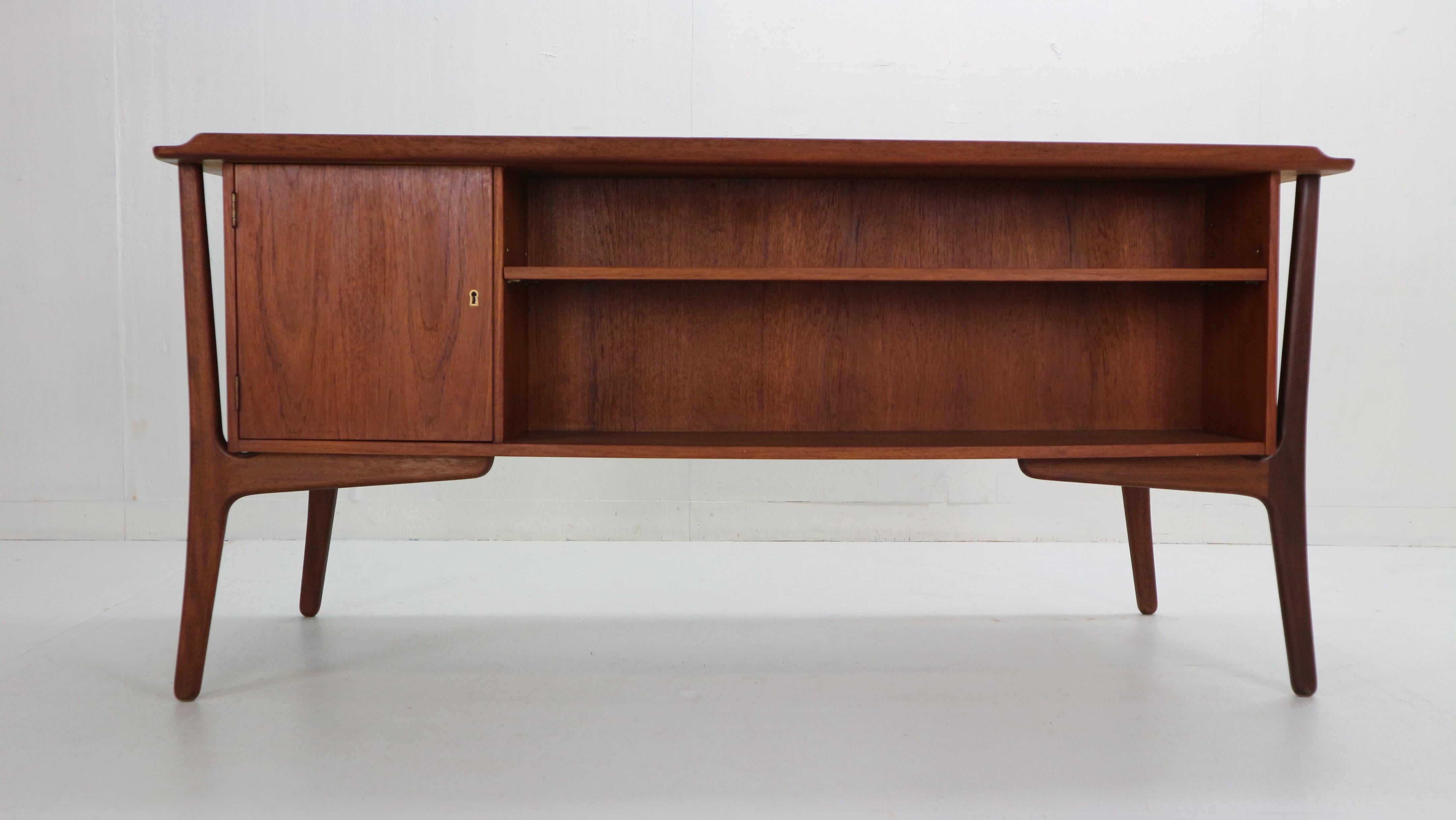 Oak Svend Aage Madsen Executive Teak Desk for HP Hansen, 1960s, Denmark