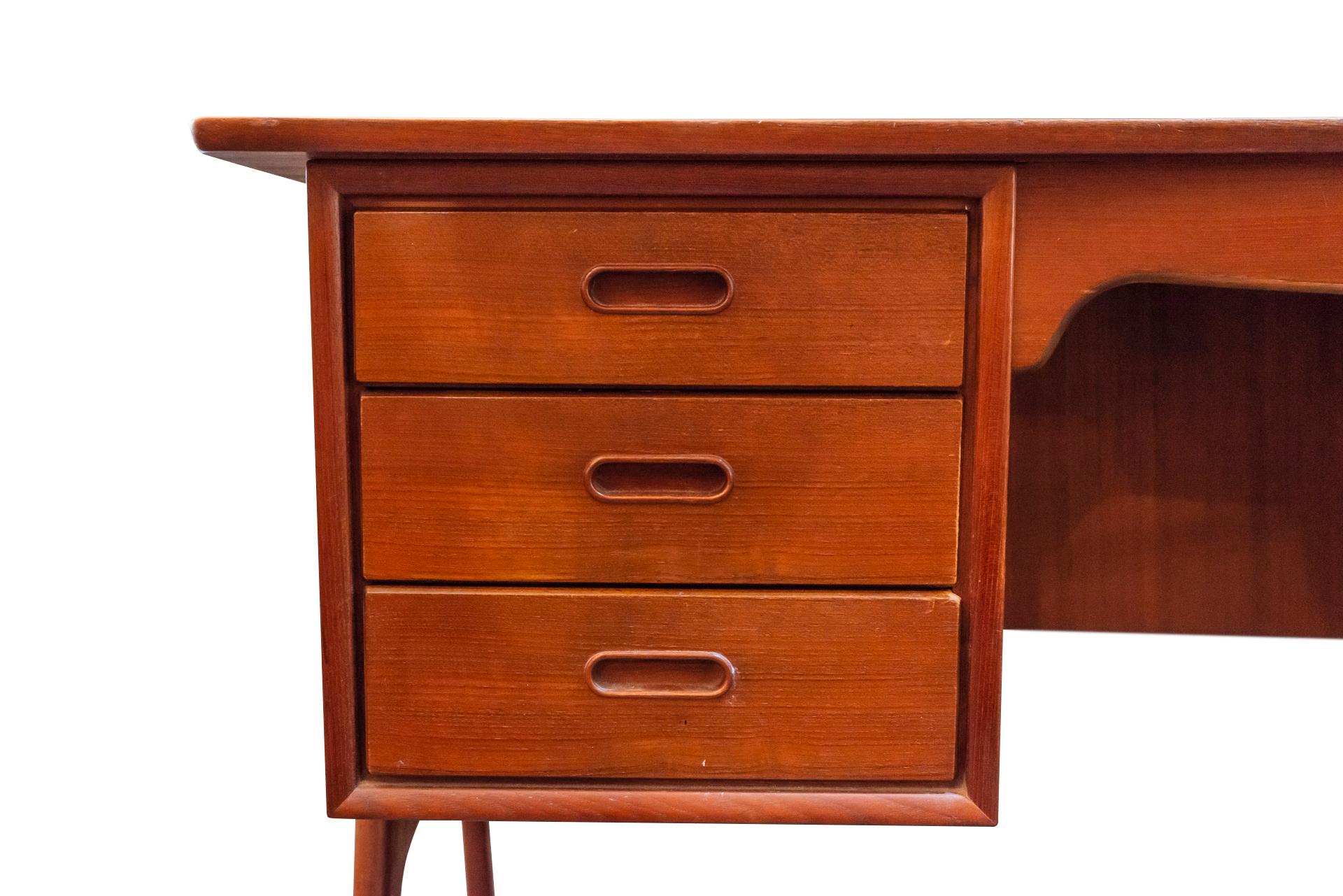 Danish Svend Aage Madsen for Moreddi Danemark, Desk, circa 1960, Denmark