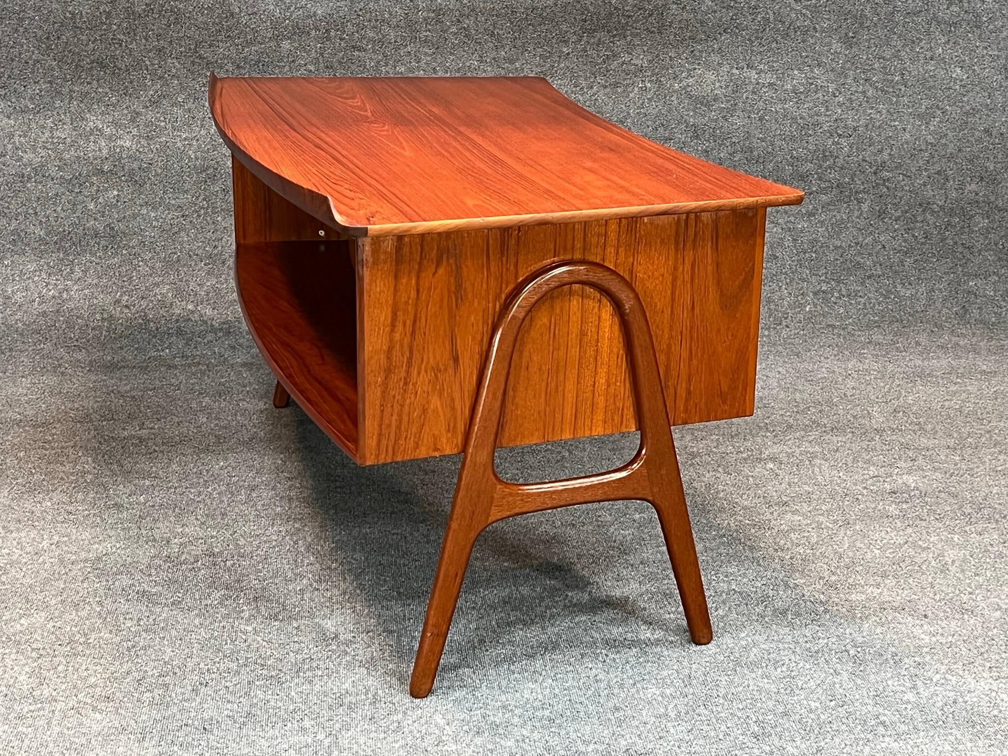 Svend Aage Madsen for Sigurd Hansen Mid-Century Curved Front Teak Desk C. 1960 1