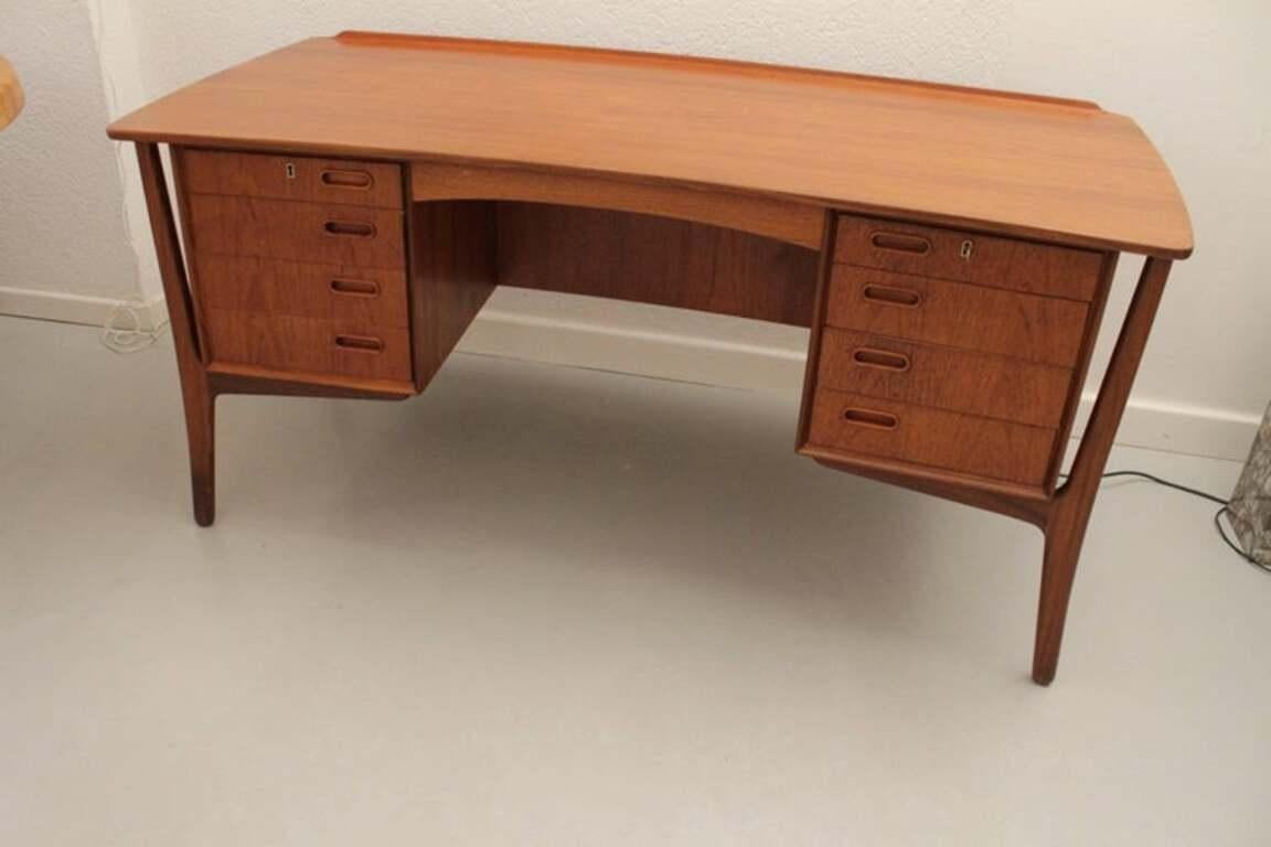 Svend Aage Madsen Teak Desk H.P. Hansen, Denmark ca. 1960 1