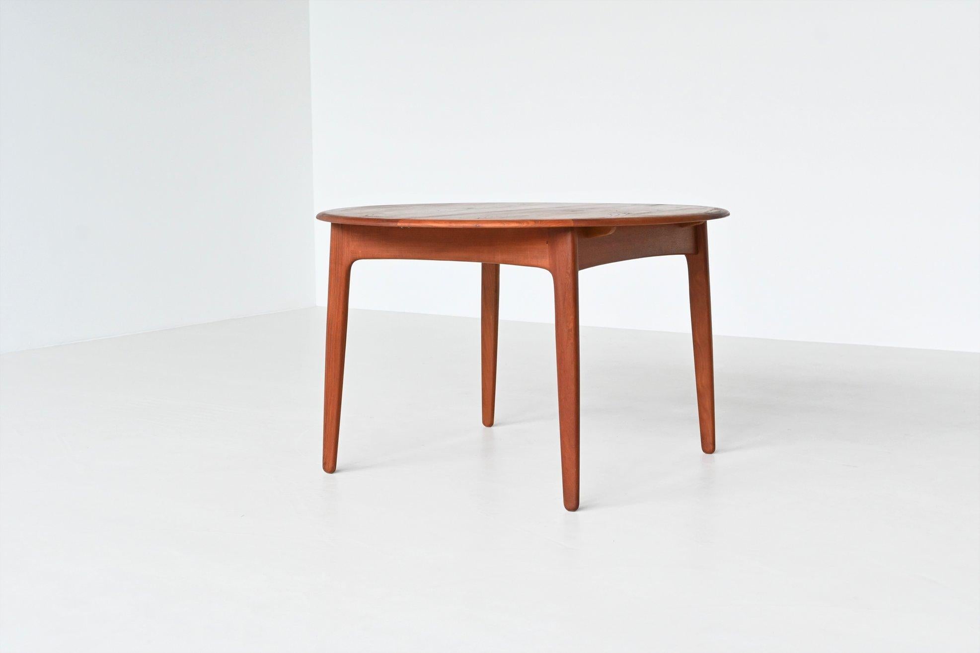 Svend Aage Madsen Teak Dining Table K. Knudsen & Son, Denmark, 1960 8