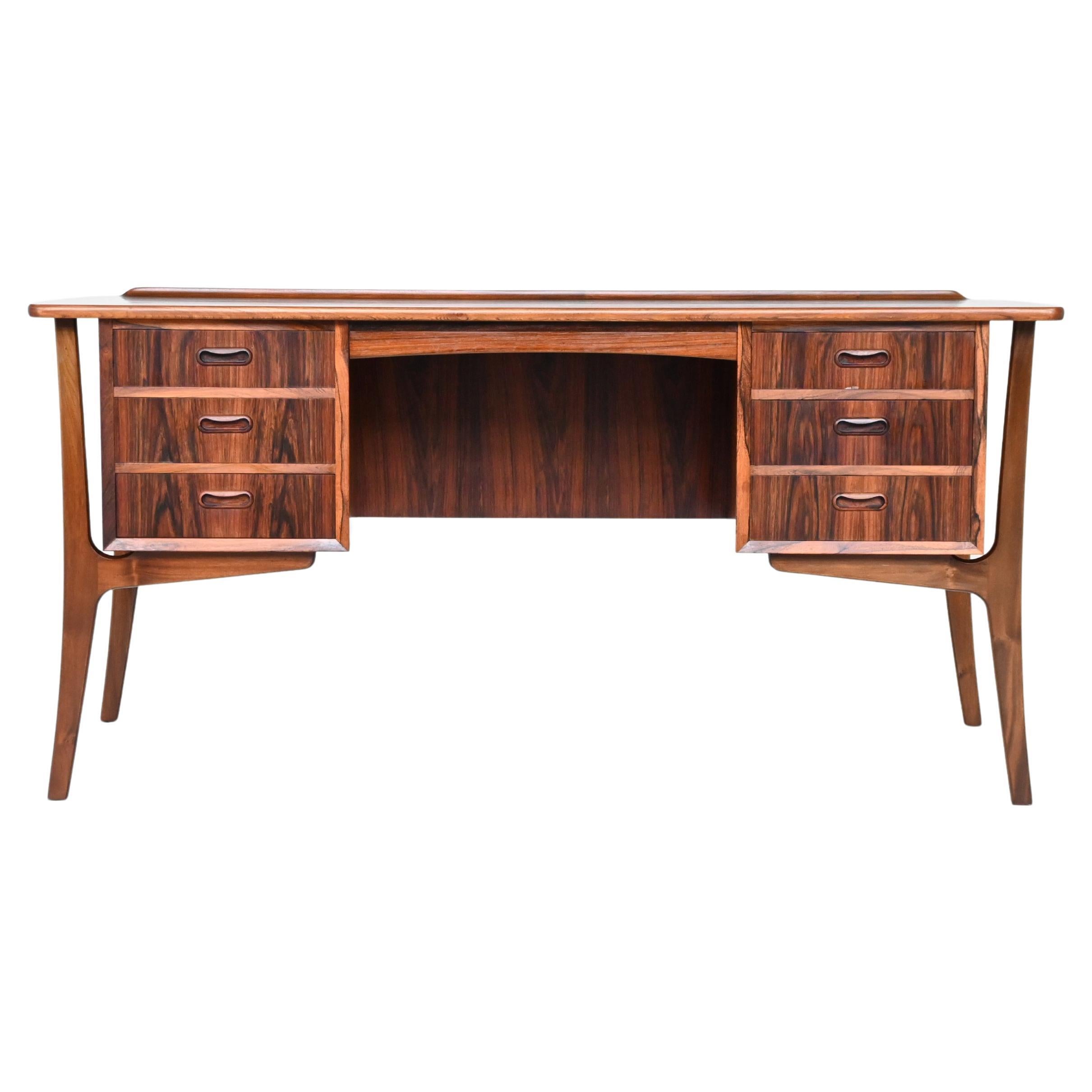 Scrivania Svend Aage Madsen in palissandro H. H. Hansen Danimarca 1960