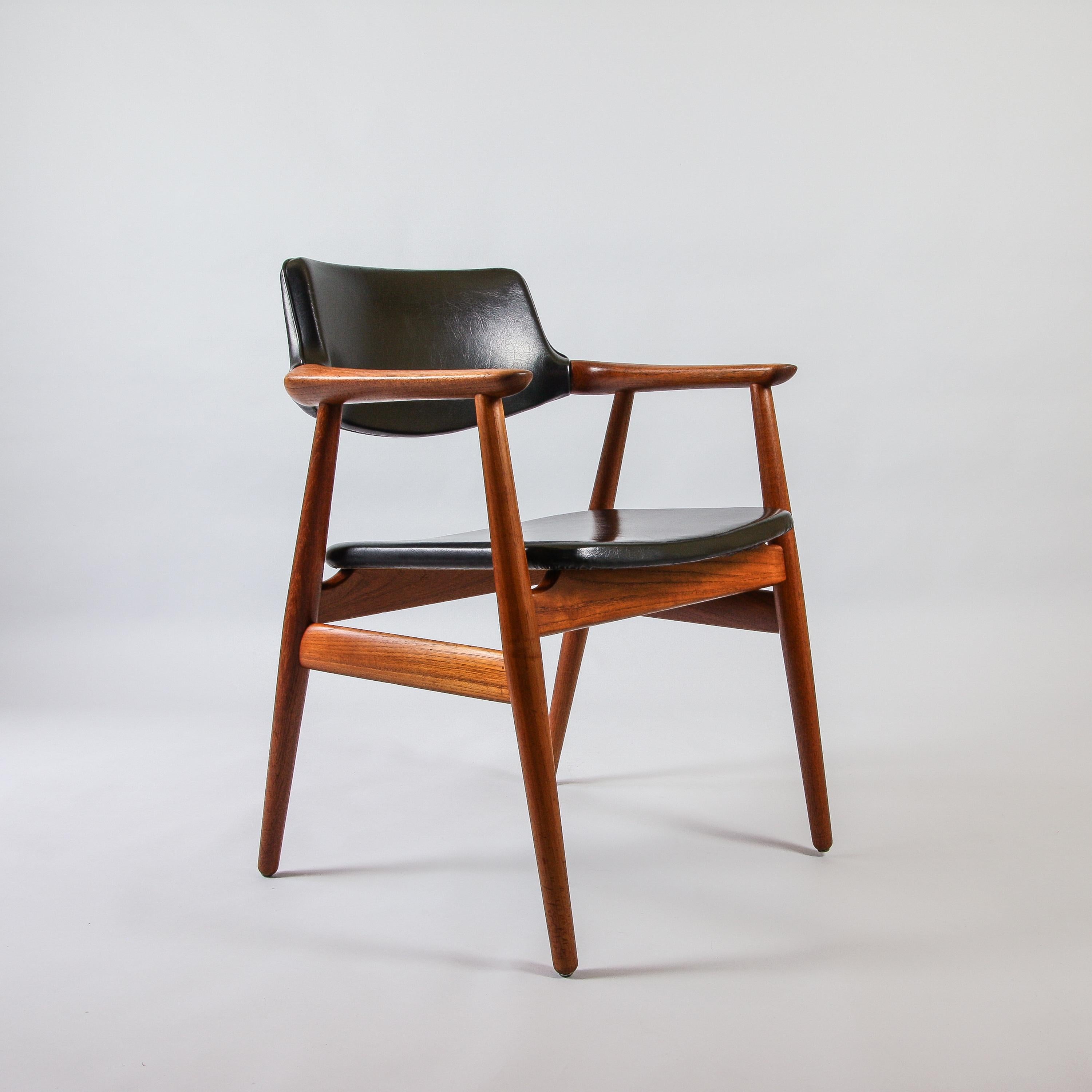 Svend Åge Eriksen GM11 teak and Skai armchair for Glostrup Mobelfabrik, Denmark, 1960s. The teak frame has been re-oiled whilst retaining much of its patina and the Skai is in excellent condition. Two available. Perfect for the desk or dining table.