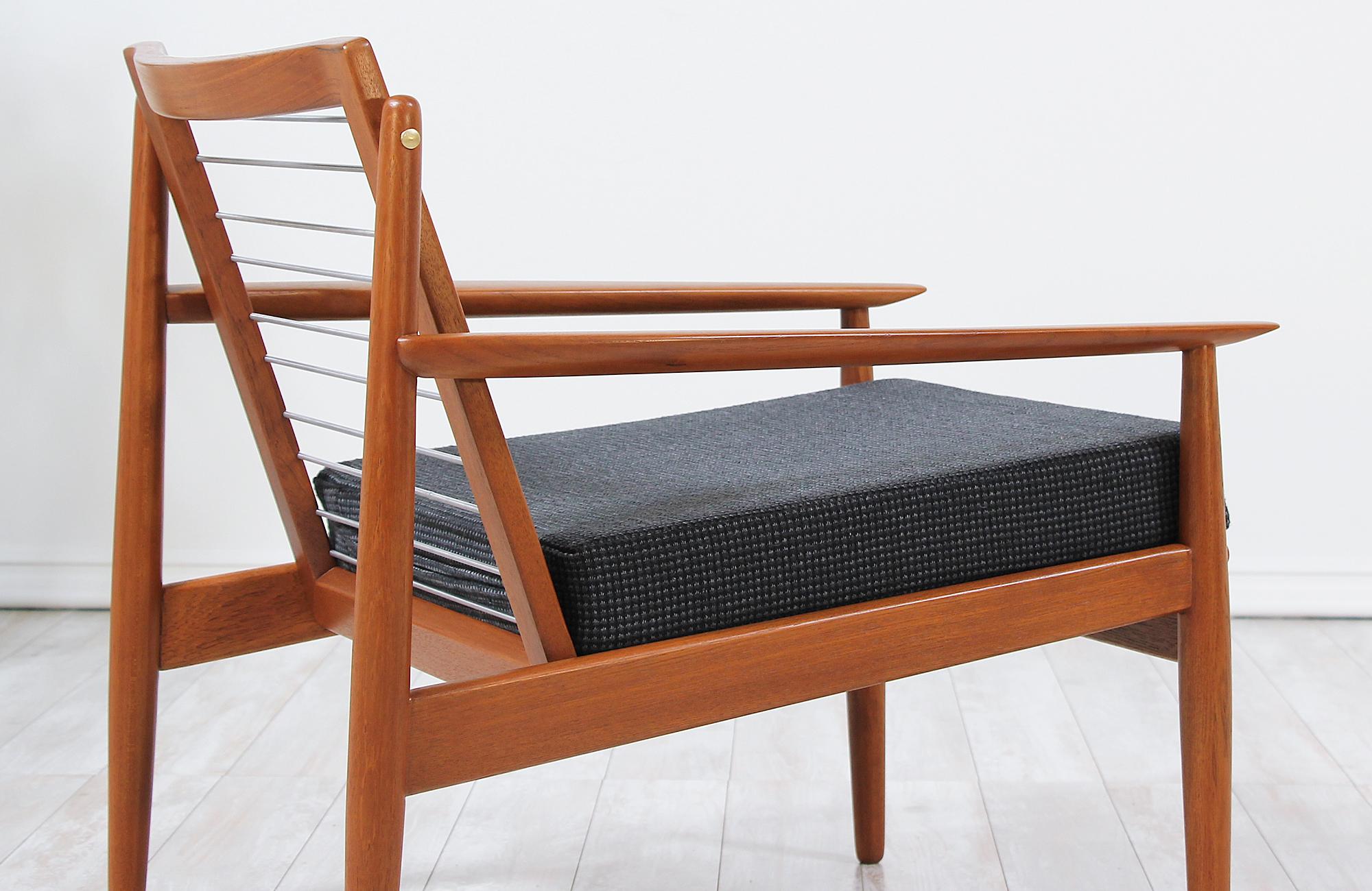 Svend Åge Eriksen Teak Lounge Chair for Glostrup Møbelfabrik 3